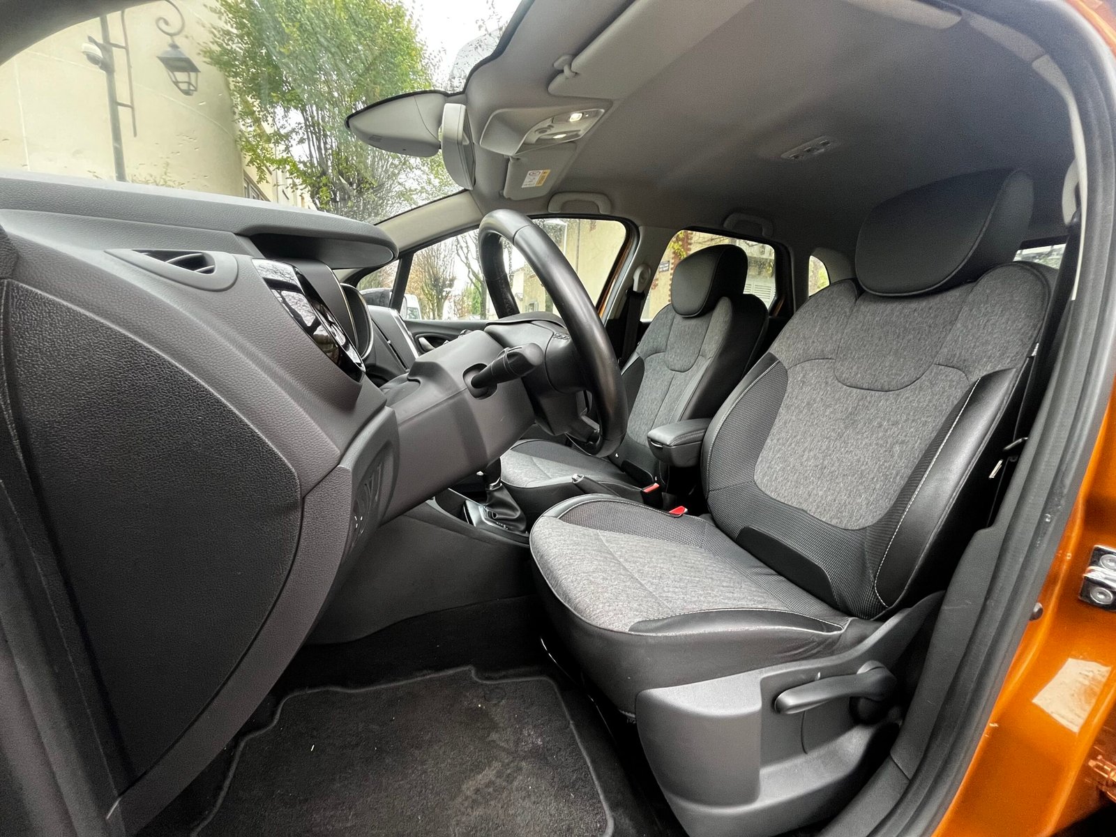 RENAULT Captur 1.3 TCe 150Ch “Intens”