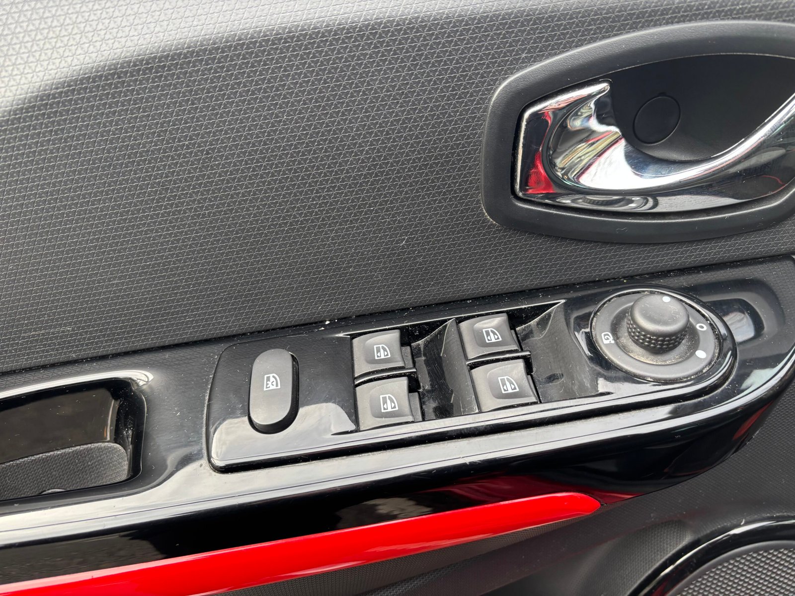 Renault Clio IV 0.9 TCe 12V Energy eco2 S&S 90 cv