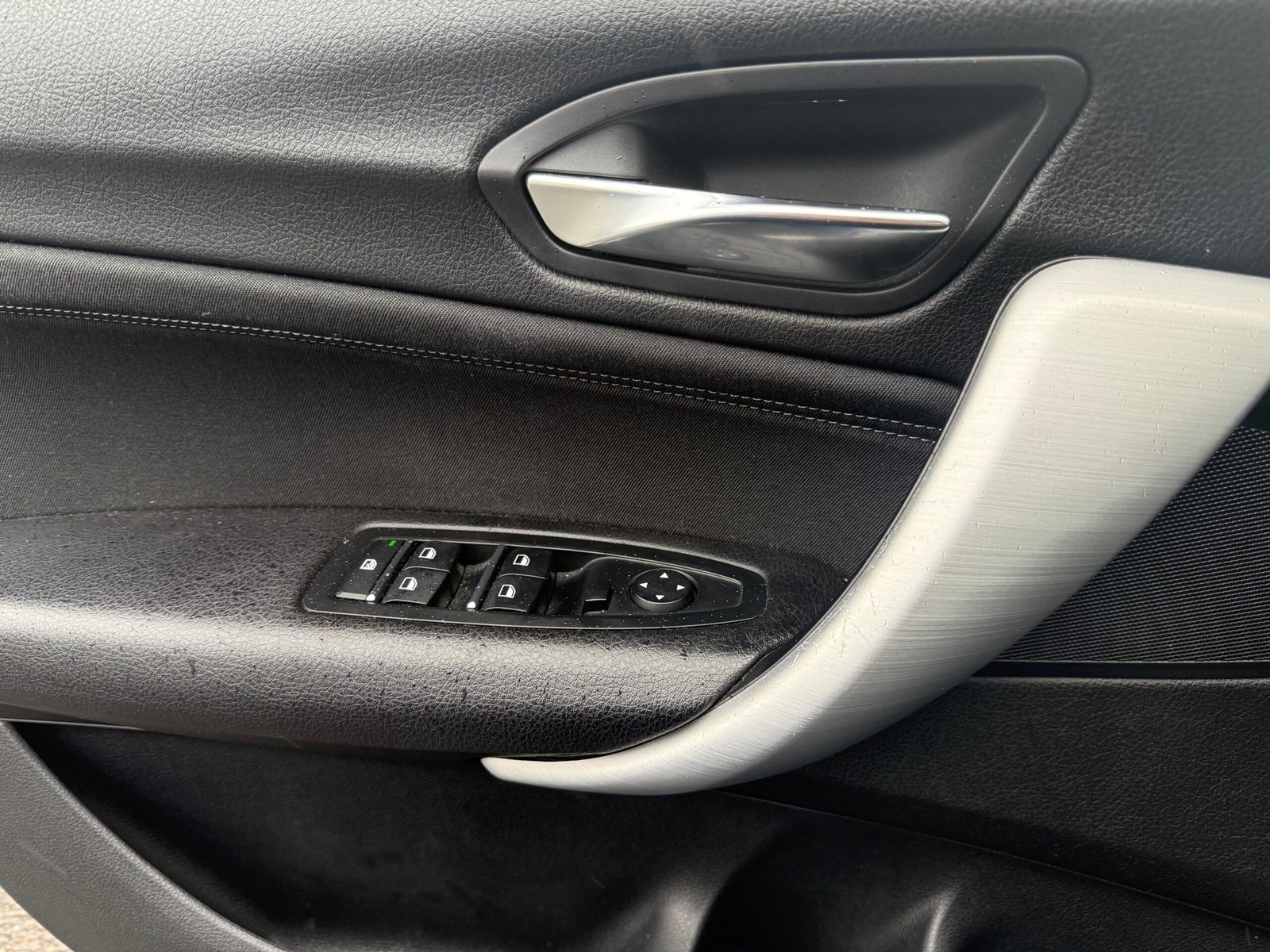 BMW Série 1 Pack M Sport Ultimate(F20) LCI 5 portes 120i 2.0 i 16V 184 cv Boîte auto