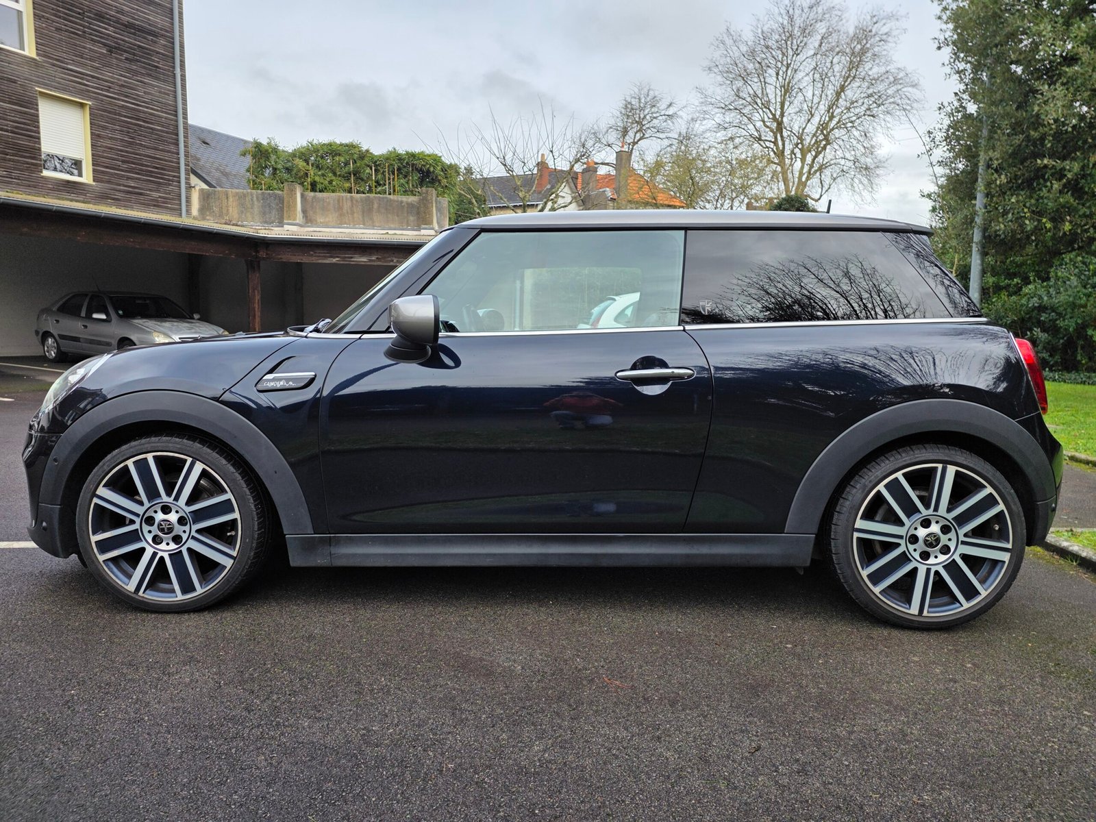 Mini Cooper Yours 1.5 i 136 Ch
