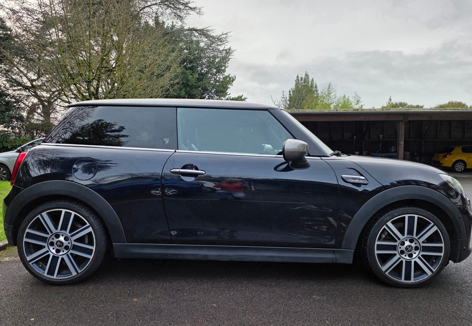 Mini Cooper Yours 1.5 i 136 Ch
