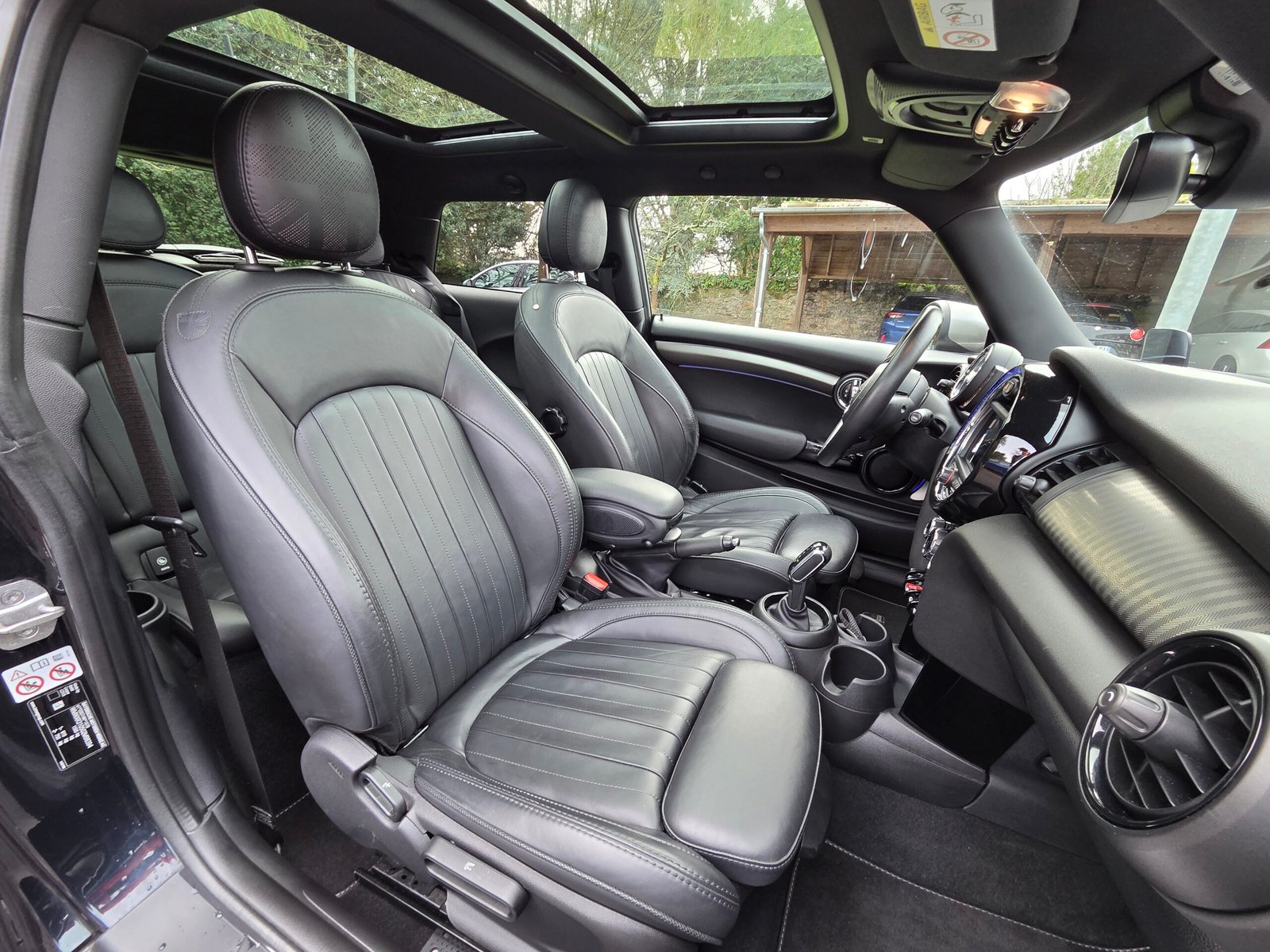 Mini Cooper Yours 1.5 i 136 Ch