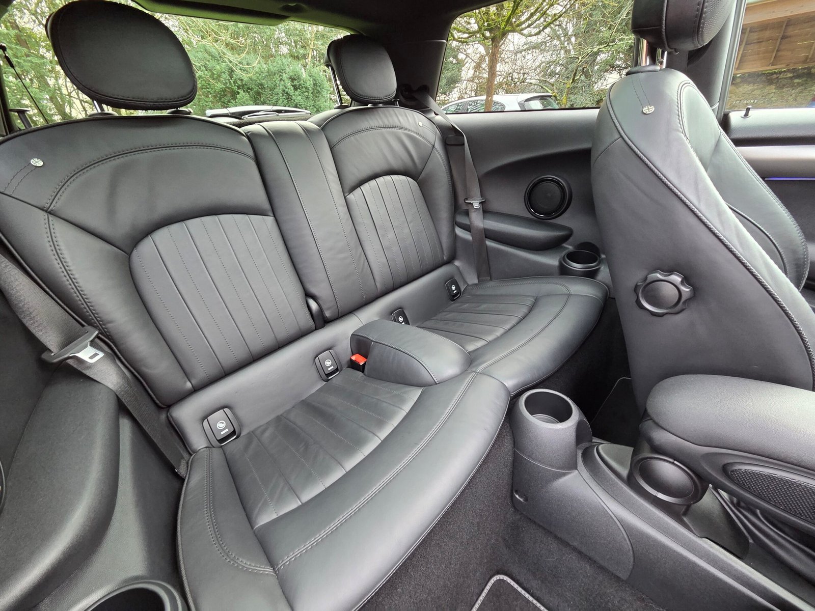 Mini Cooper Yours 1.5 i 136 Ch