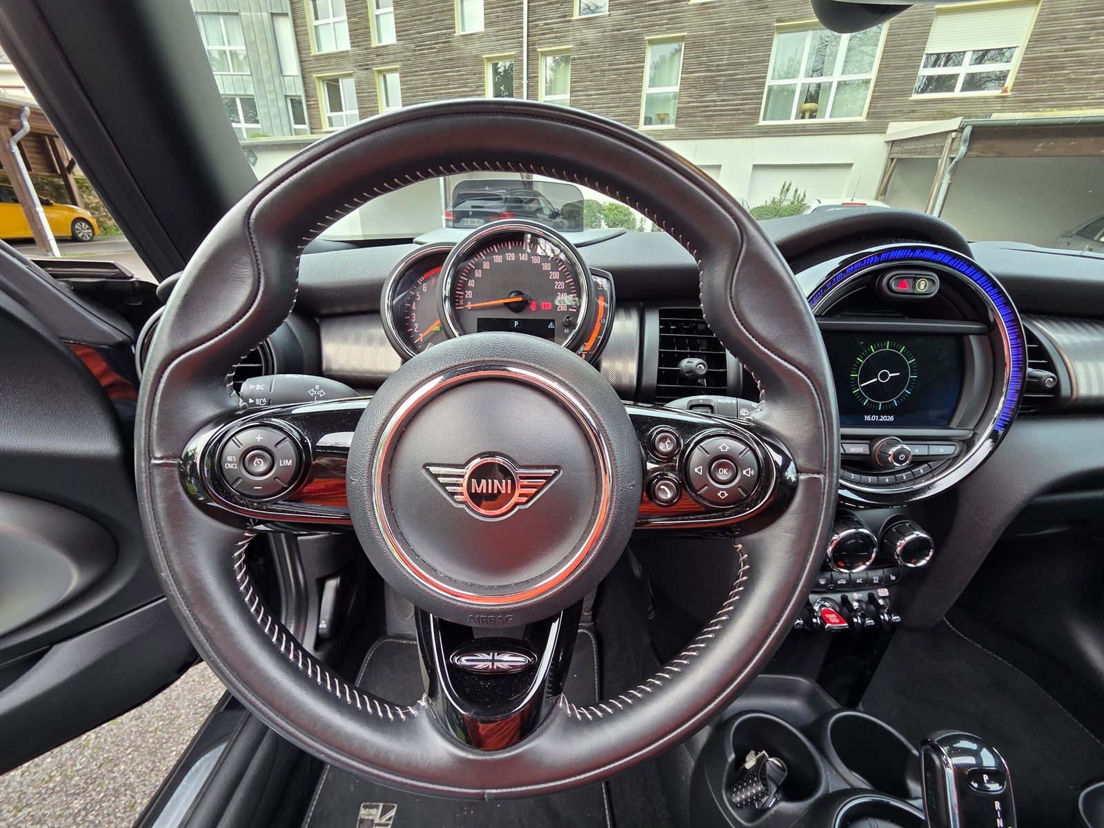 Mini Cooper Yours 1.5 i 136 Ch