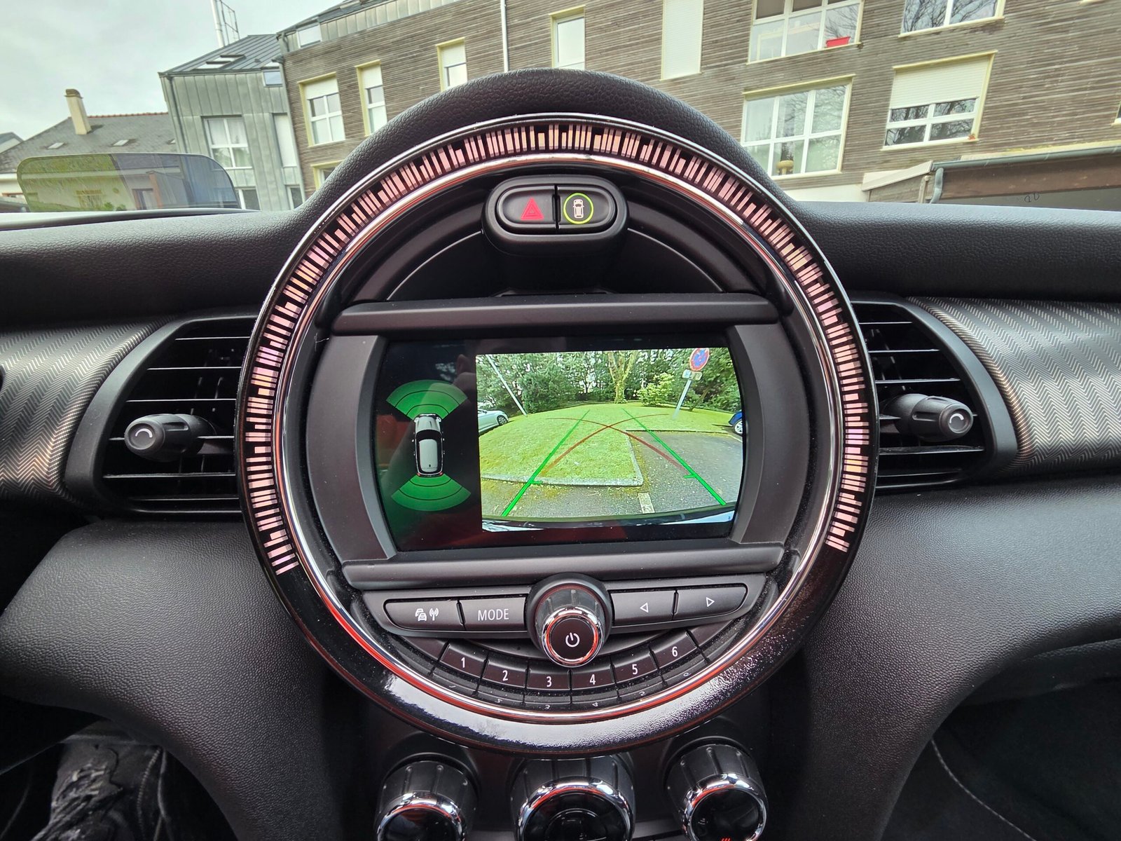 Mini Cooper Yours 1.5 i 136 Ch