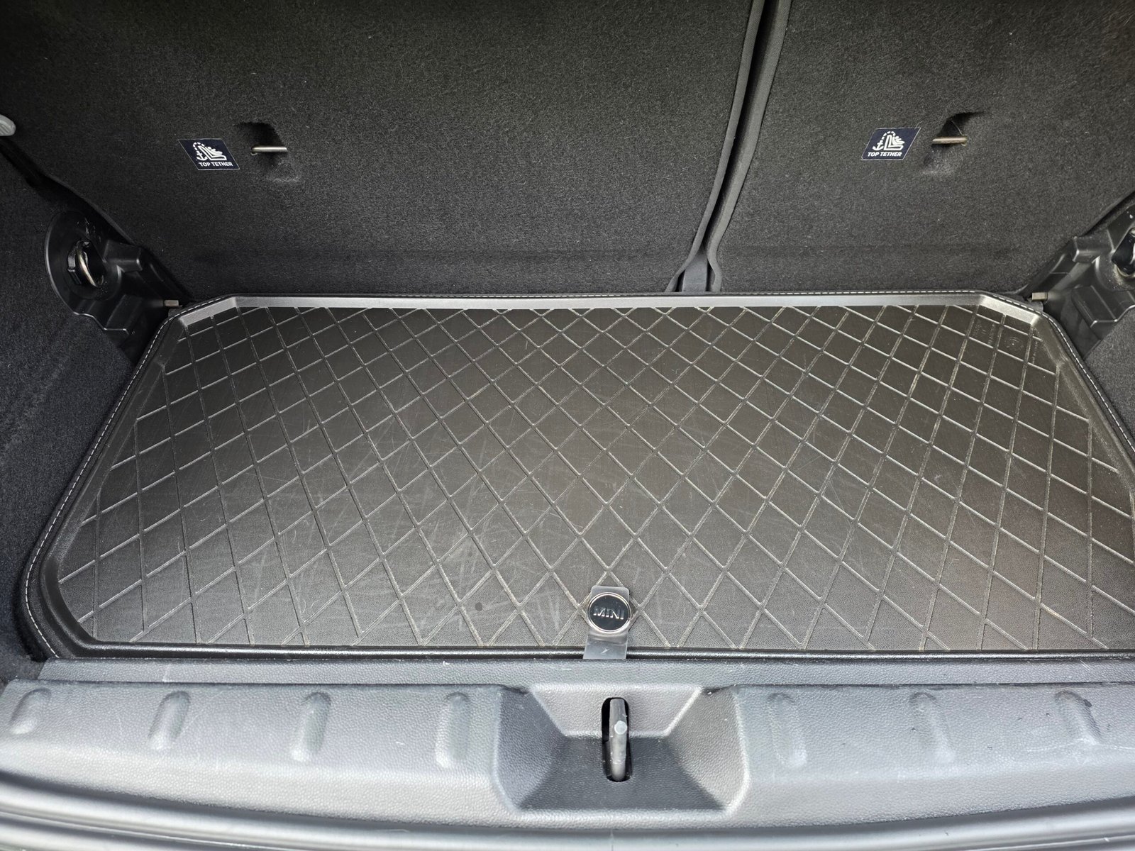 Mini Cooper Yours 1.5 i 136 Ch