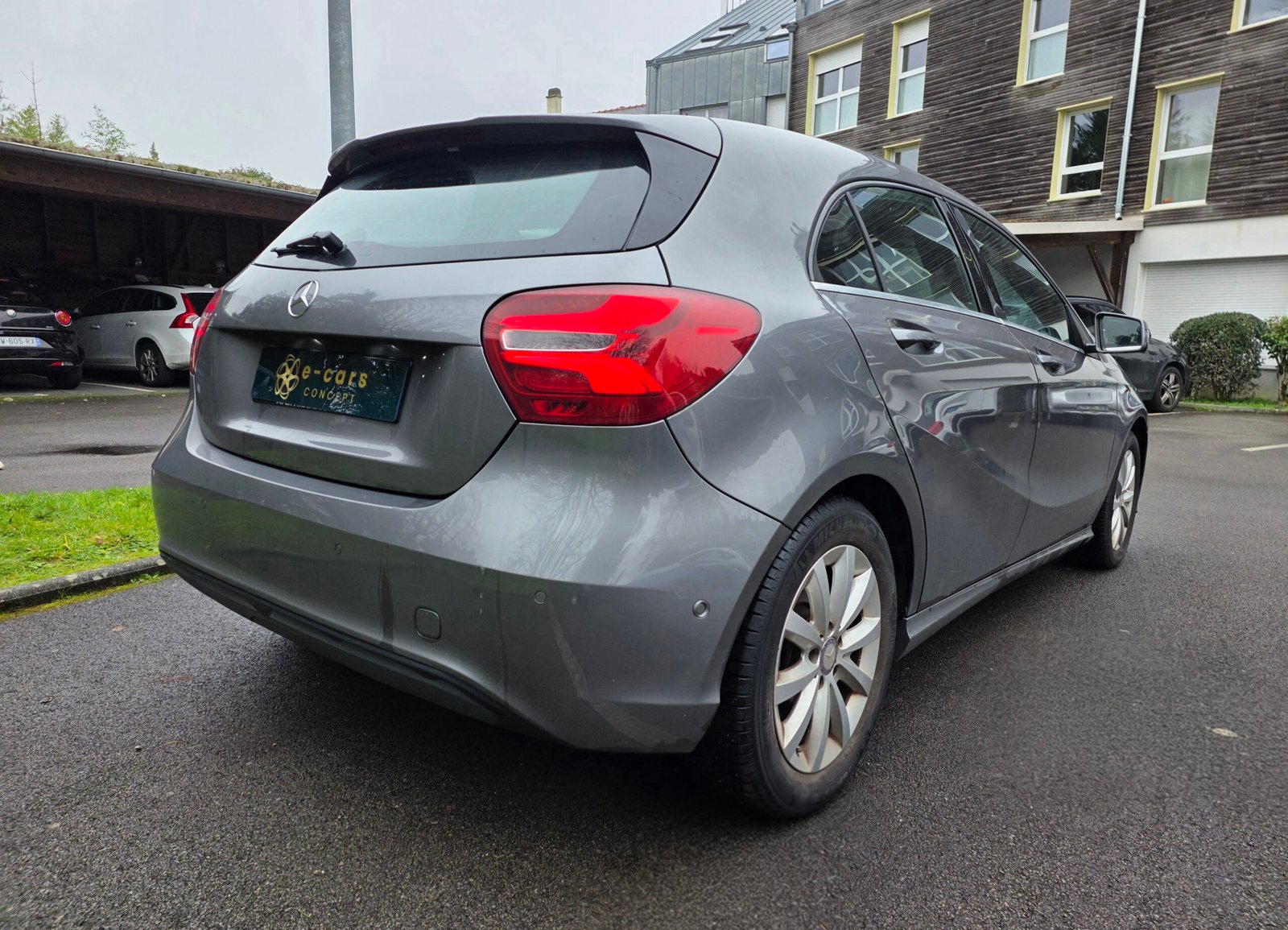 Mercedes-Benz Classe A 180 Phase 2 1,6i 122 Ch