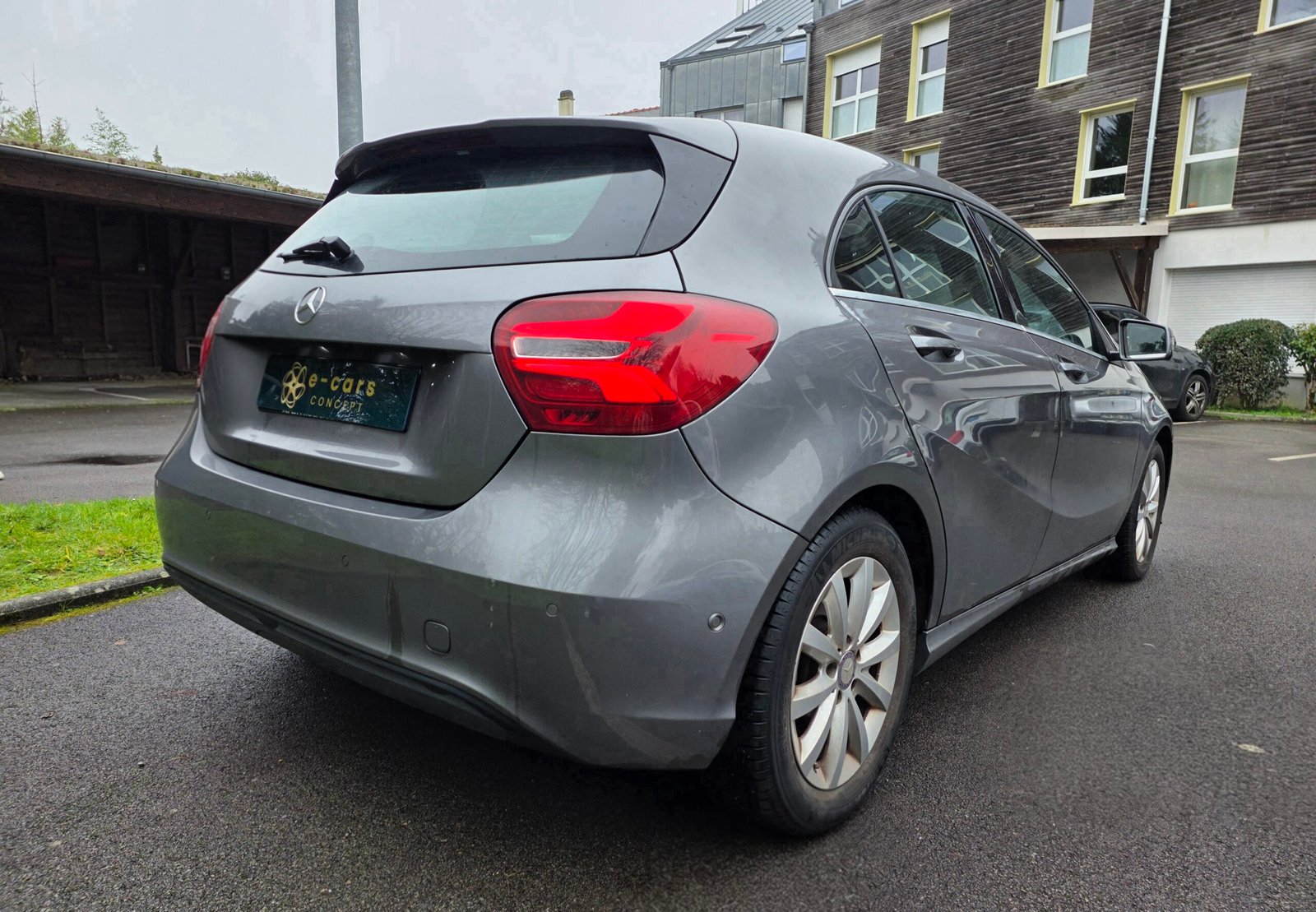 Mercedes-Benz Classe A 180 Phase 2 1,6i 122 Ch