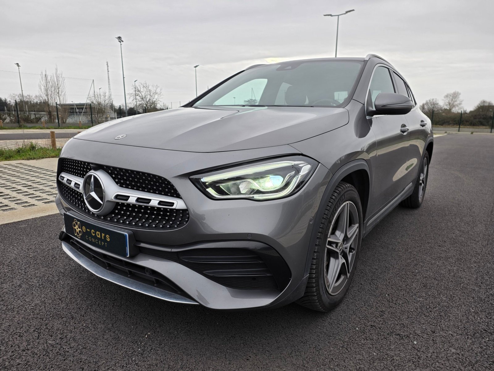 MERCEDES-BENZ GLA 250 E 1.3i TURBO HYBRID