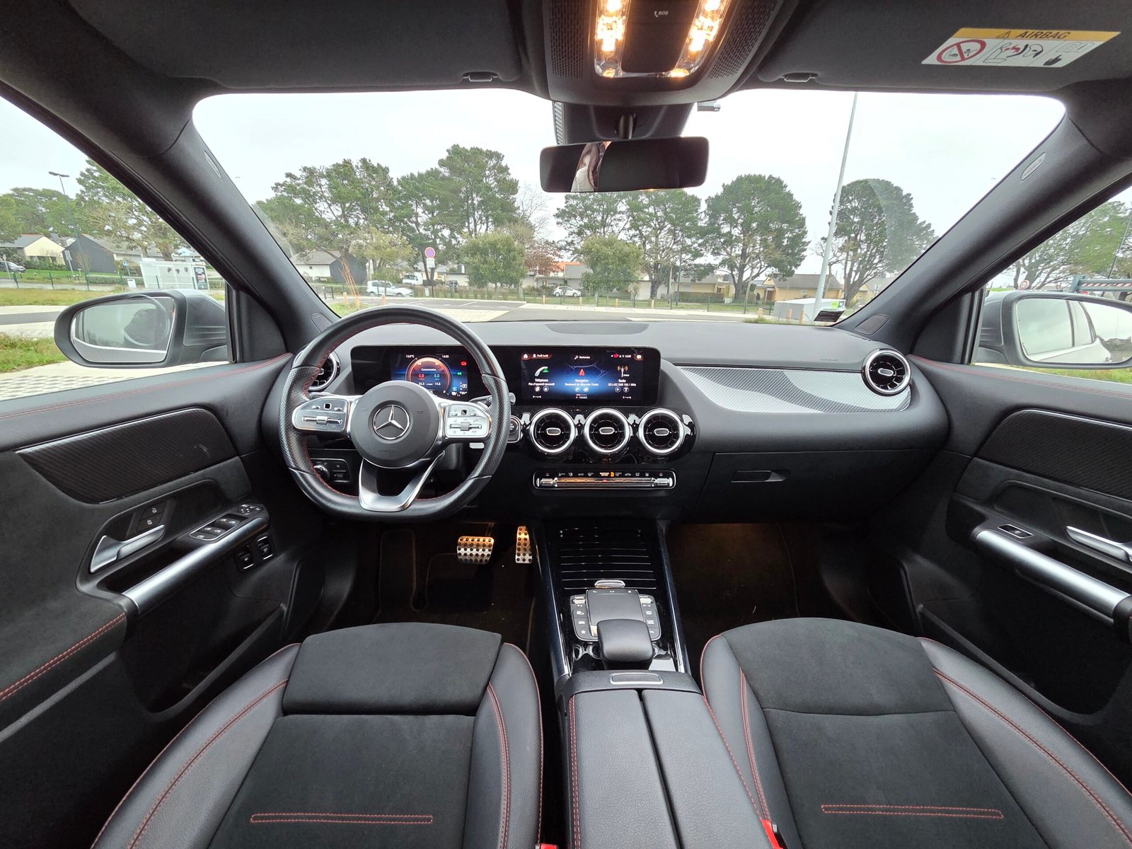 MERCEDES-BENZ GLA 250 E 1.3i TURBO HYBRID