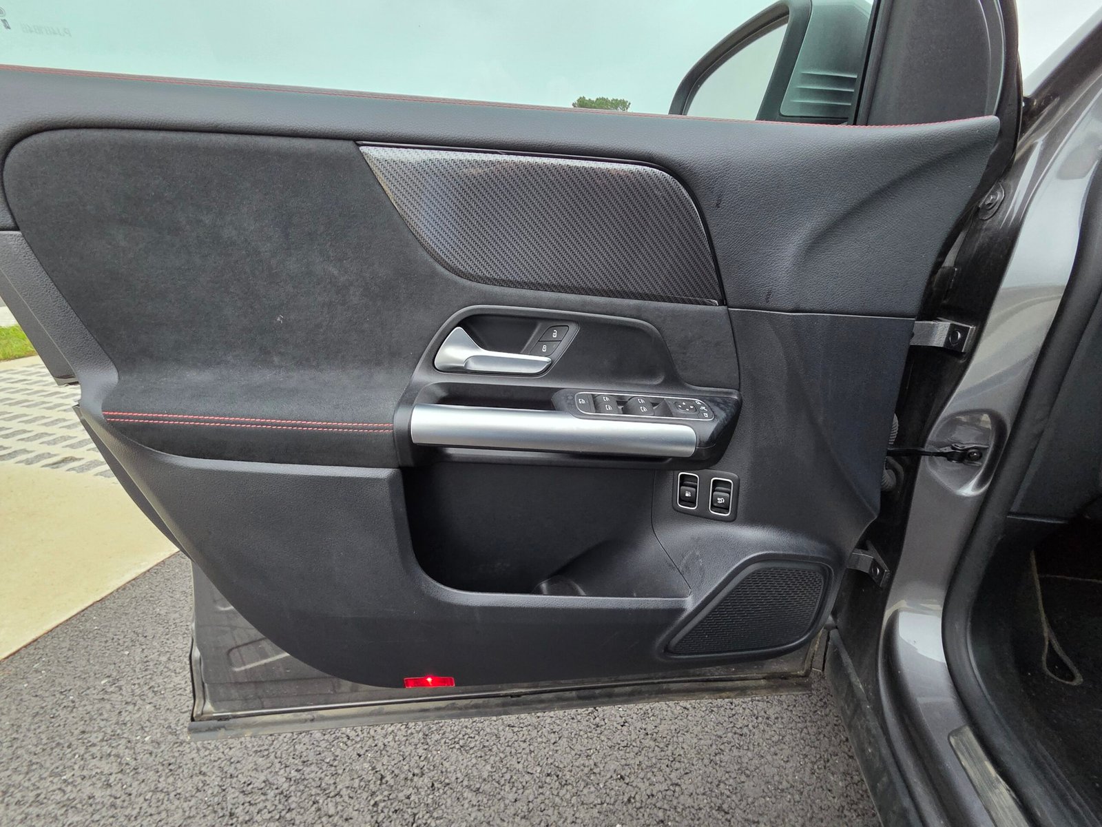 MERCEDES-BENZ GLA 250 E 1.3i TURBO HYBRID