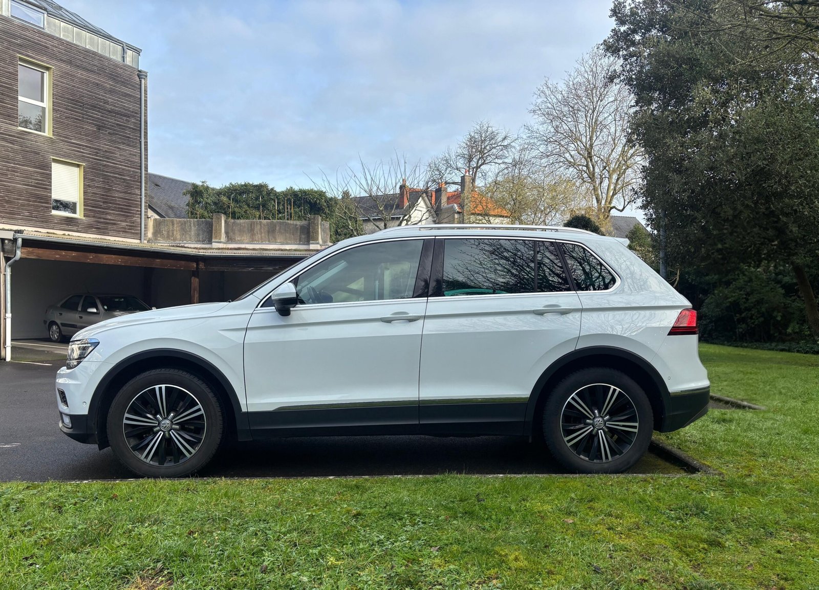 VOLKSWAGEN TIGUAN II Carat 2.0 TDi 150 cv
