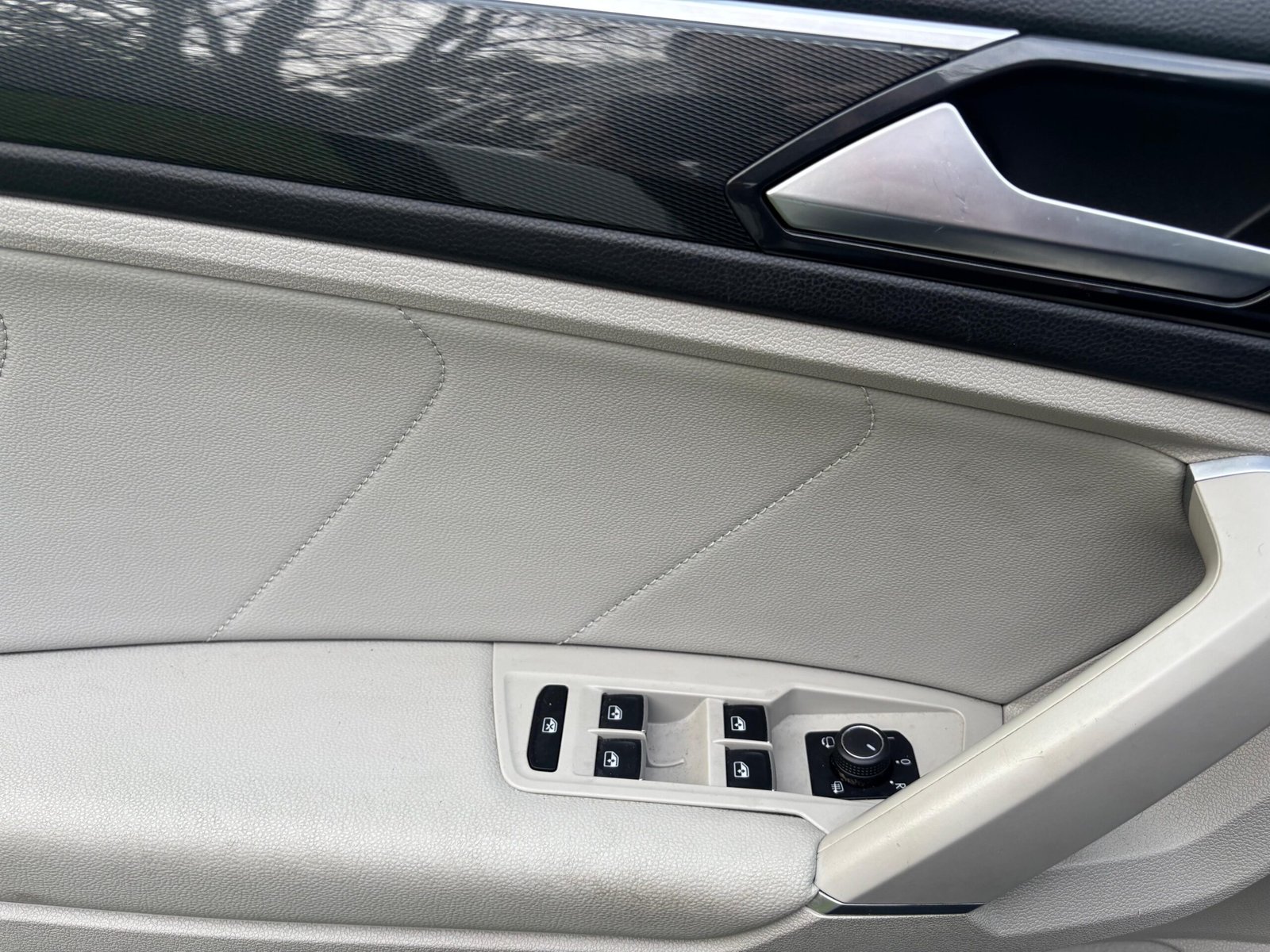 VOLKSWAGEN TIGUAN II Carat 2.0 TDi 150 cv