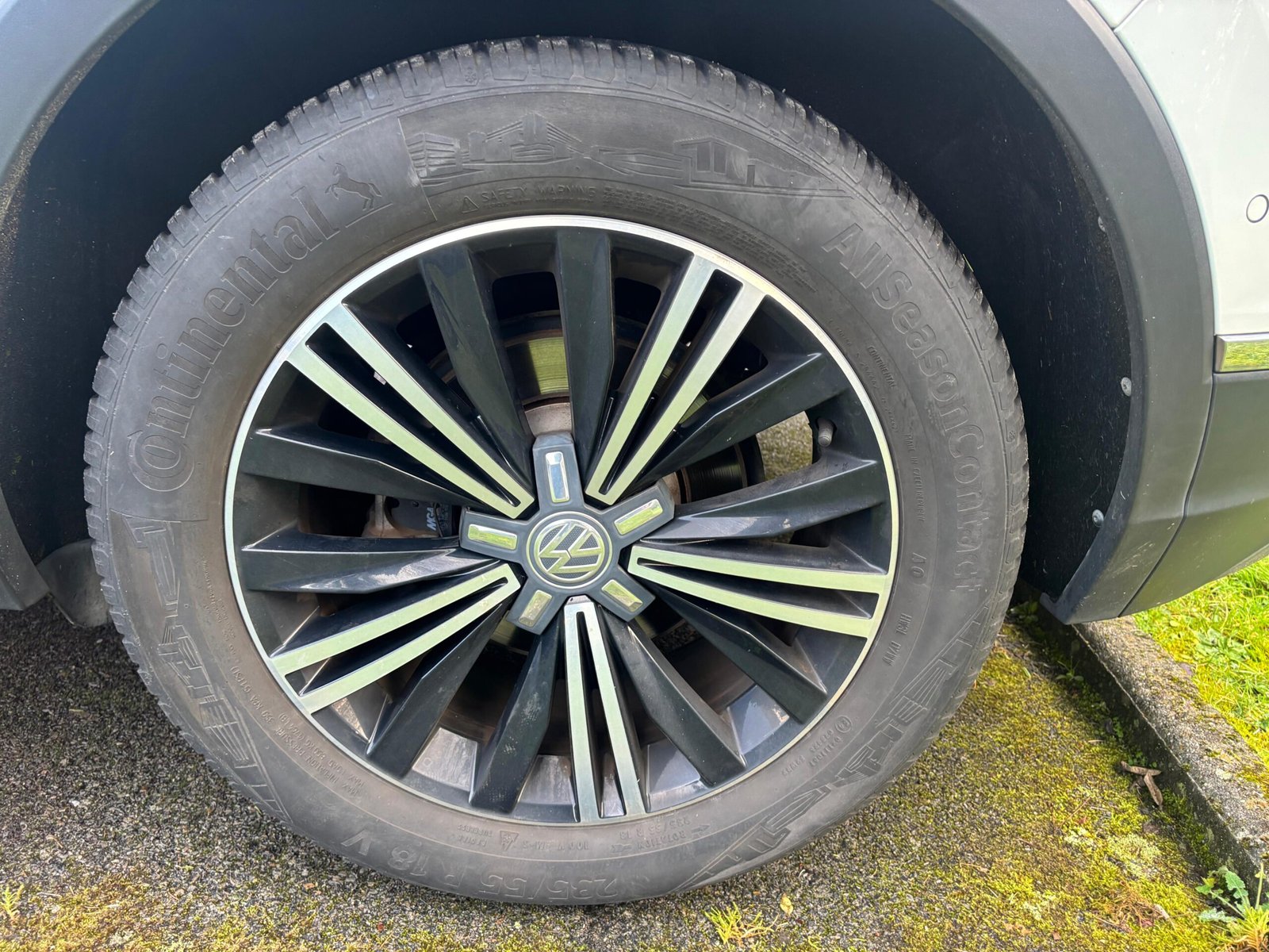 VOLKSWAGEN TIGUAN II Carat 2.0 TDi 150 cv