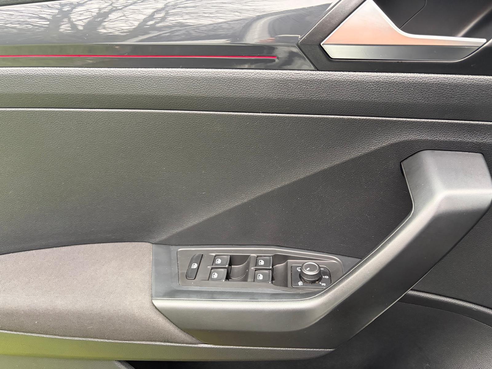 VOLKSWAGEN T-ROC FIRST EDITION 2.0 TDI 4Motion DSG7 150 CH Boîte auto