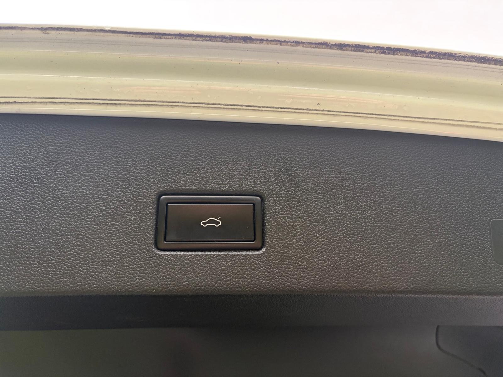 VOLKSWAGEN T-ROC FIRST EDITION 2.0 TDI 4Motion DSG7 150 CH Boîte auto