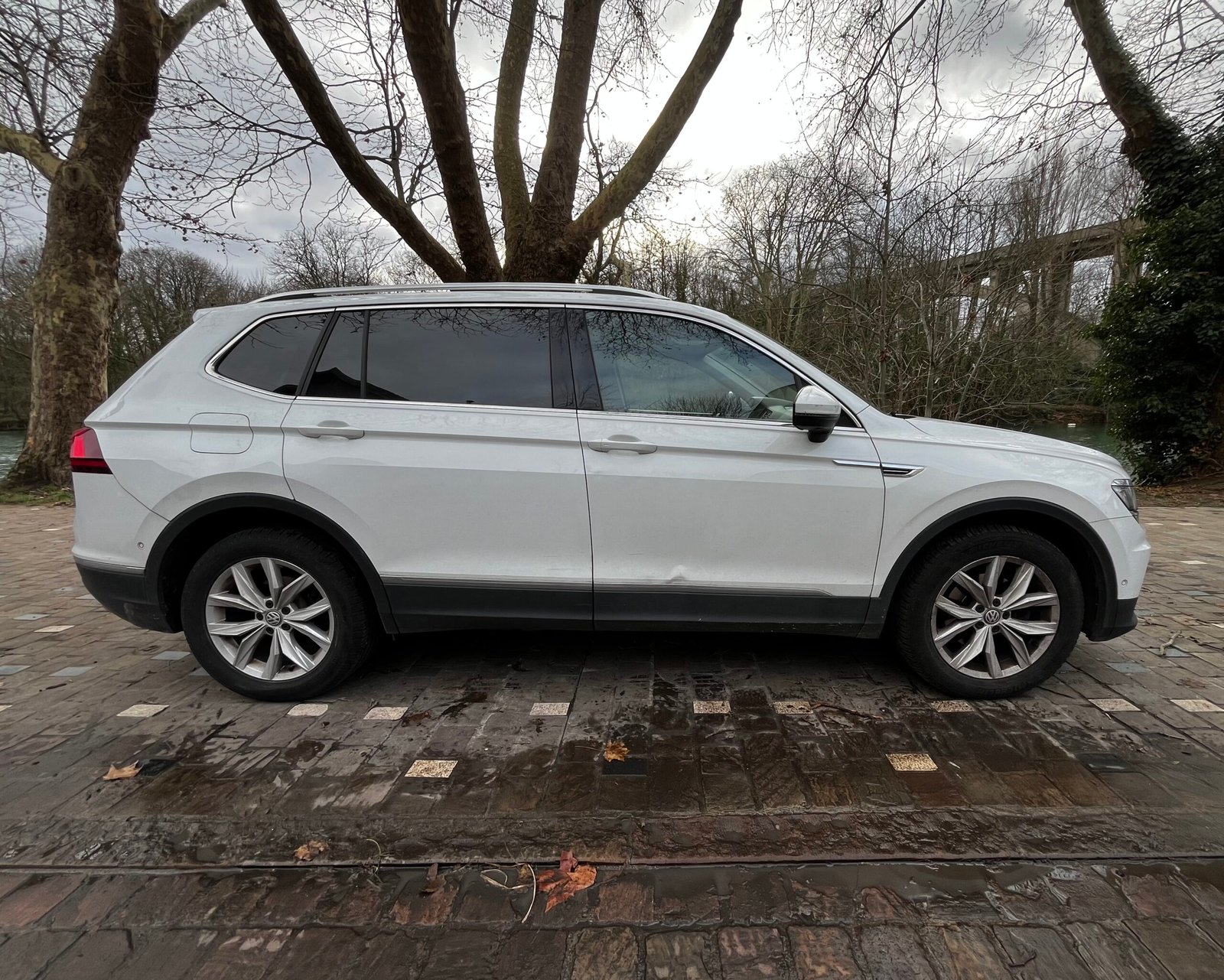 VOLKSWAGEN Tiguan Allspace 2.0 TDI DSG7 150Ch “Carat”