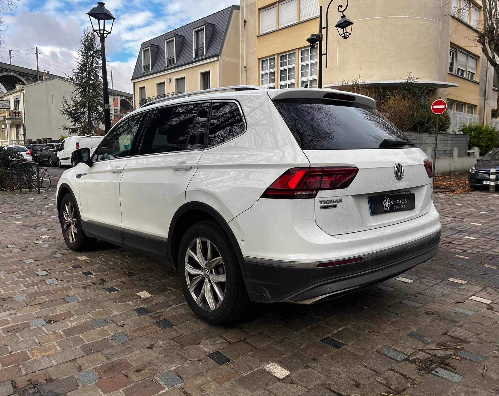 VOLKSWAGEN Tiguan Allspace 2.0 TDI DSG7 150Ch “Carat”