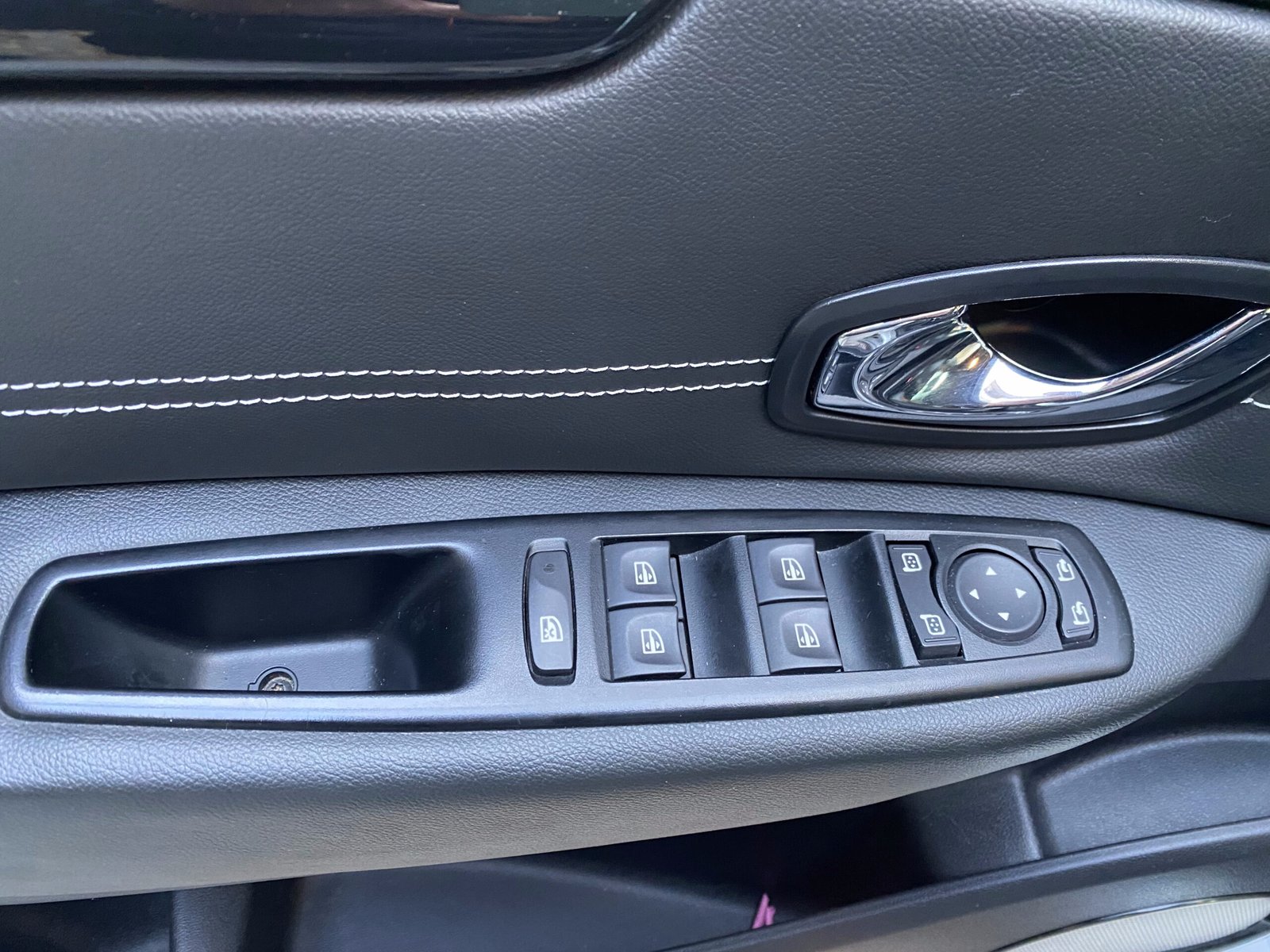 Renault Scenic 3 Phase 2 1.6 Dci 130 CH edition BOSE