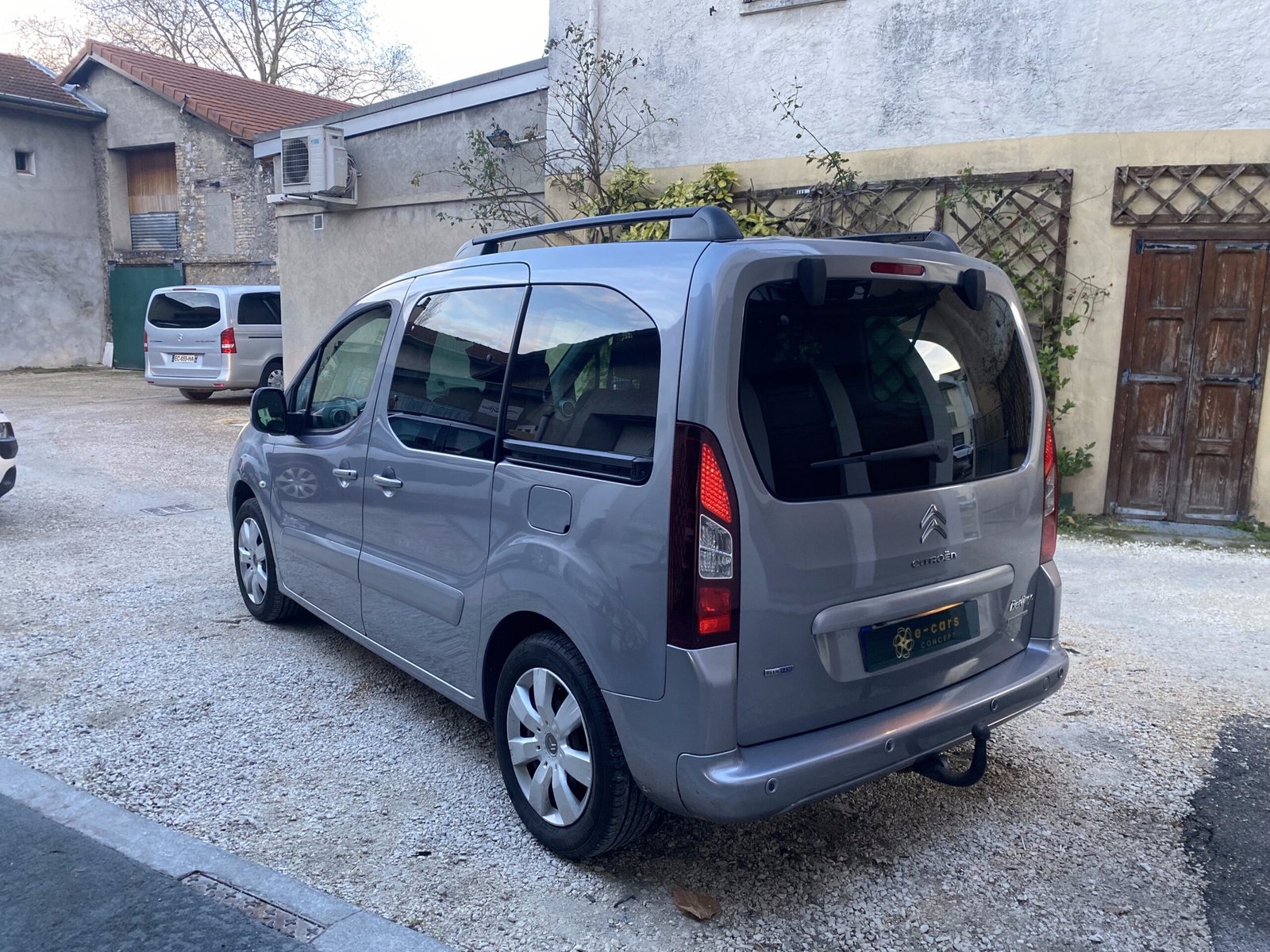 CITROEN BERLINGO 1,6 Bhdi 120 ch “ SHINE”