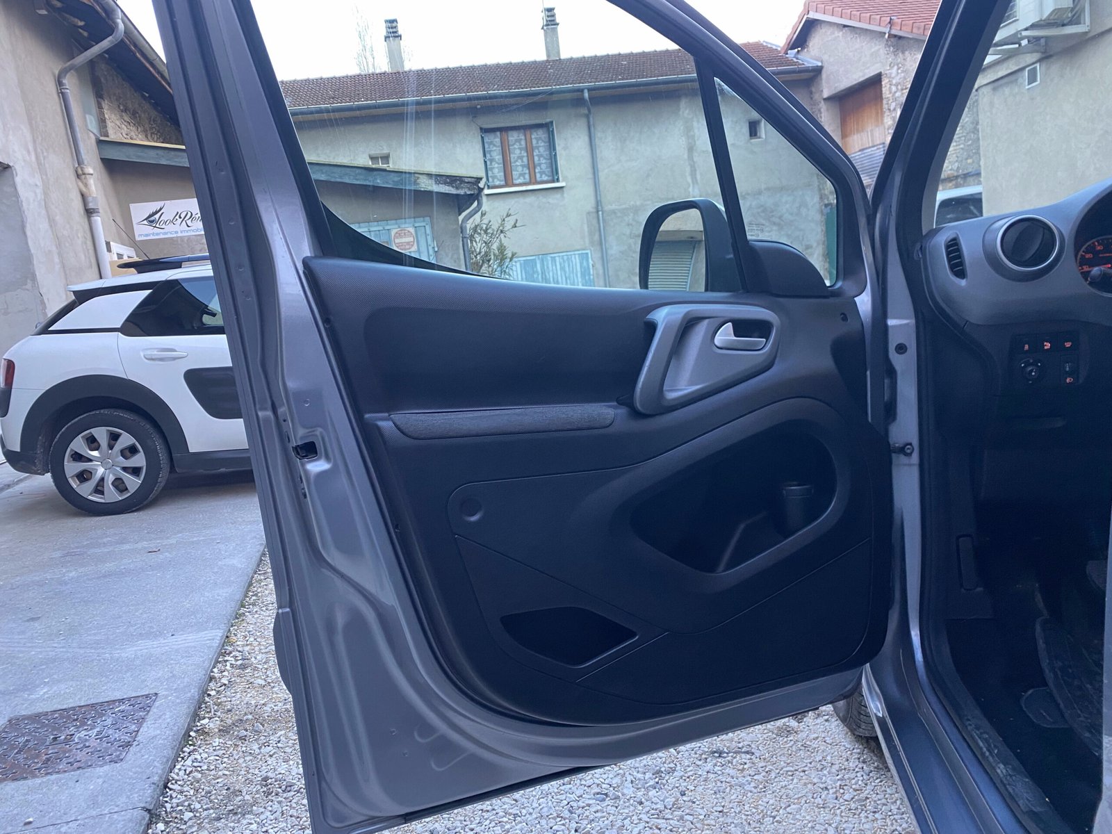 CITROEN BERLINGO 1,6 Bhdi 120 ch “ SHINE”