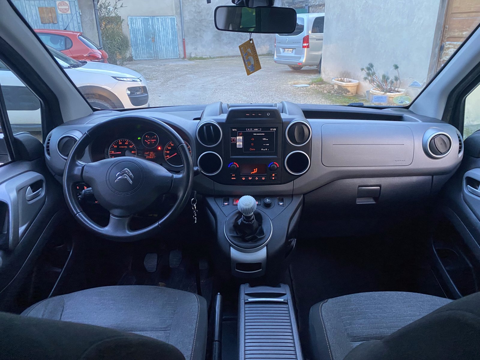 CITROEN BERLINGO 1,6 Bhdi 120 ch “ SHINE”