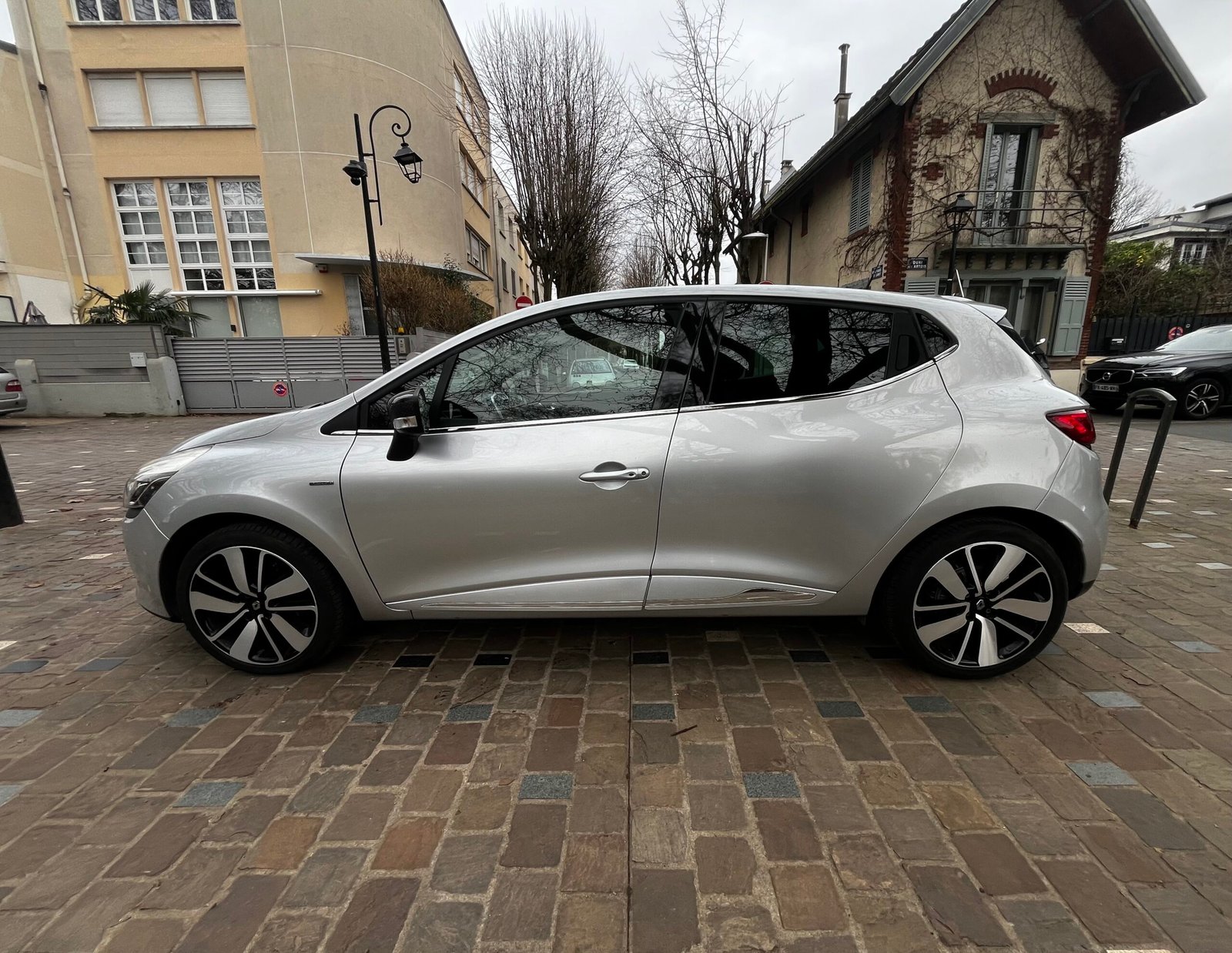 RENAULT Clio IV 1.2 TCe EDC 120Ch “Iconic”