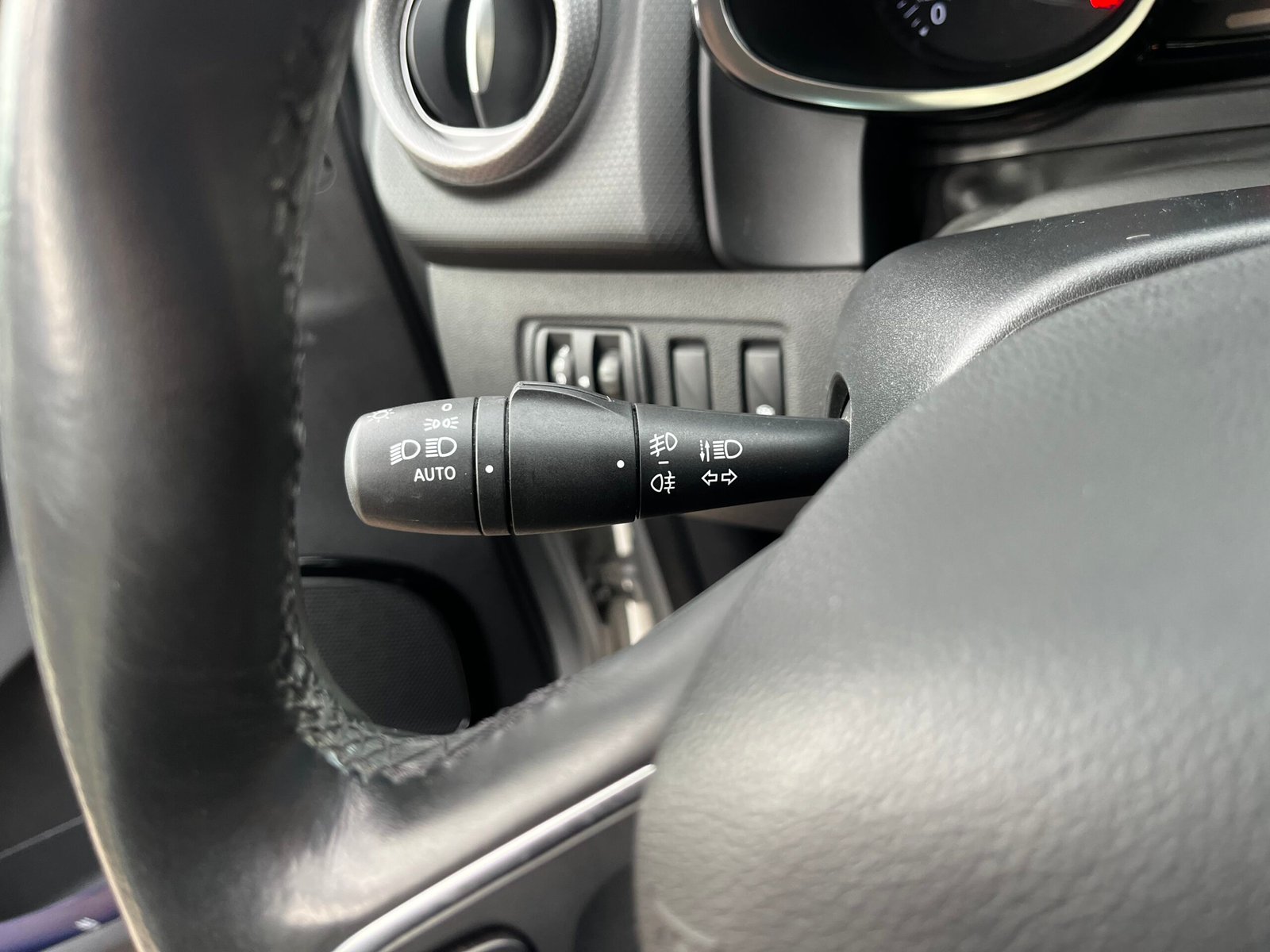 RENAULT Clio IV 1.2 TCe EDC 120Ch “Iconic”