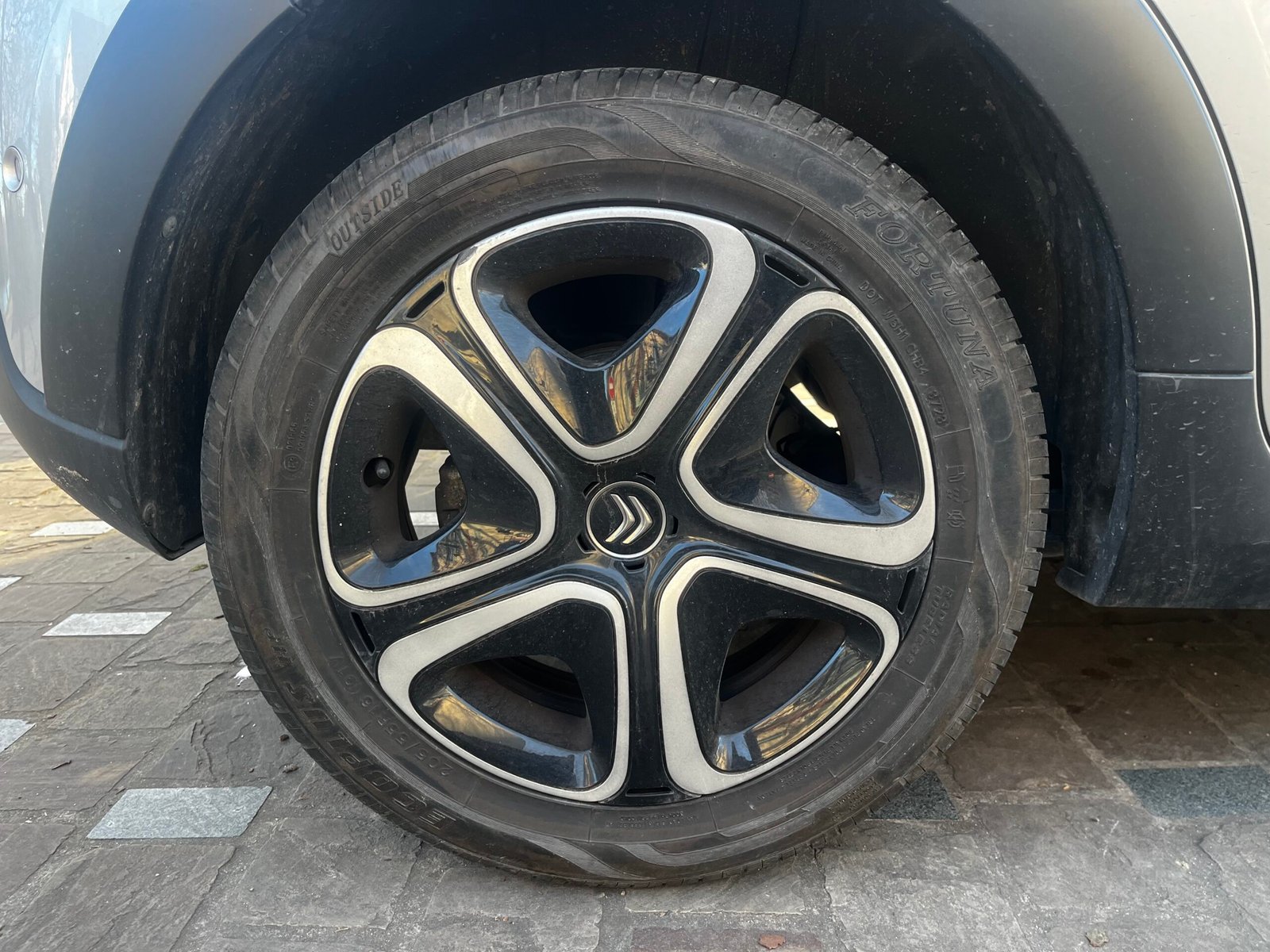 CITROËN C3 1.2 THP EAT6 110Ch “Shine”