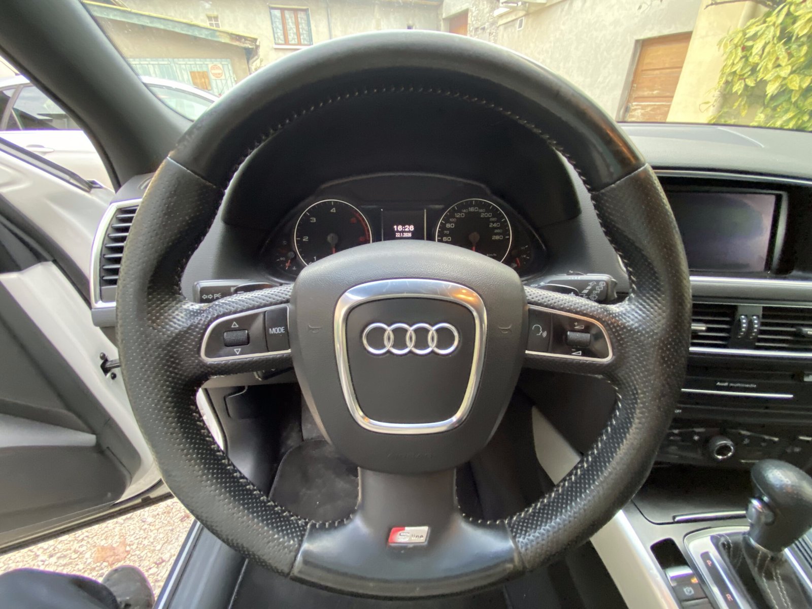 AUDI Q5 3.0 litres TDI V6 Turbo QUATTRO