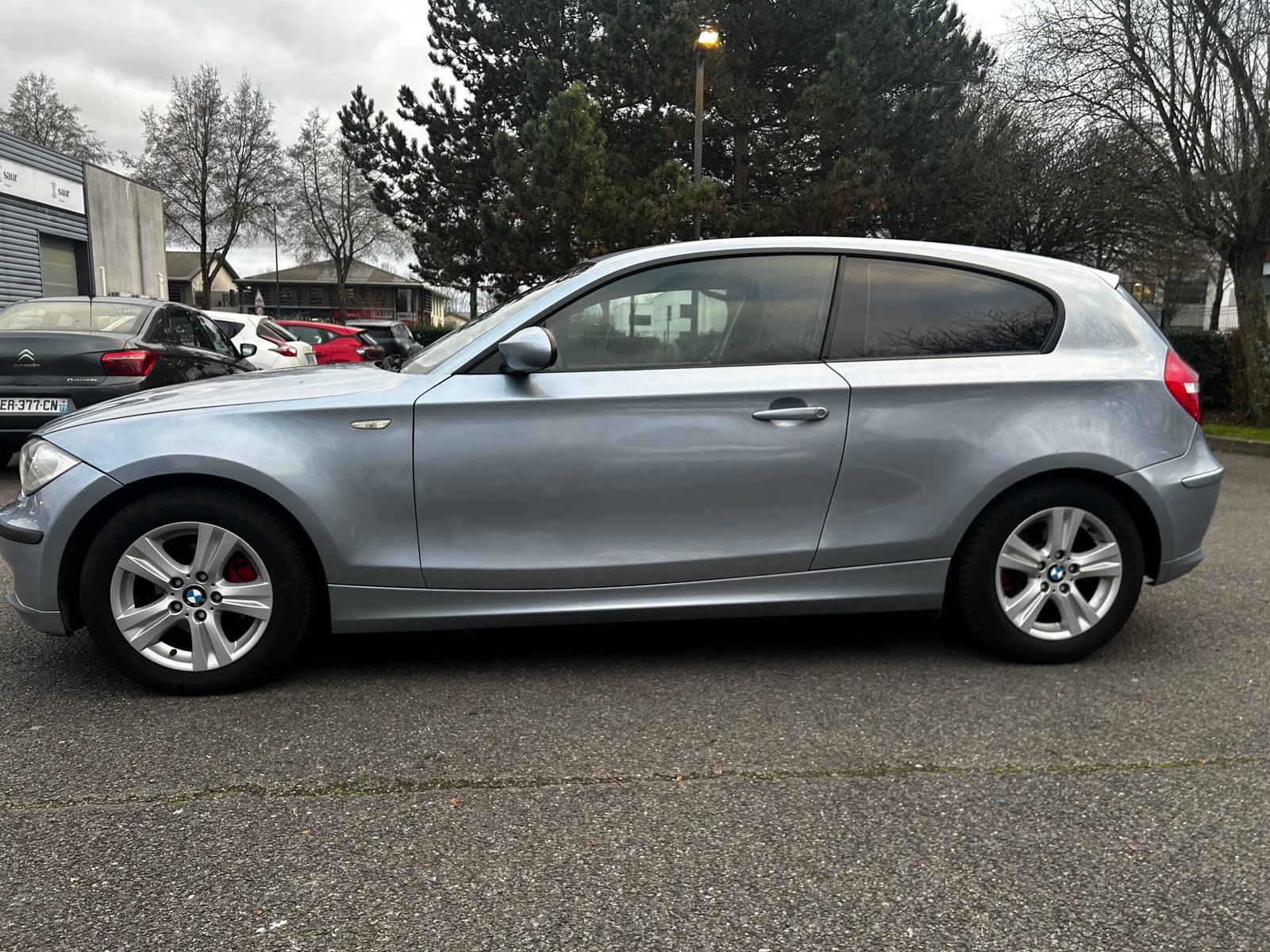 BMW Série 1 (E81) 116i 1.6 i 16V 122 cv