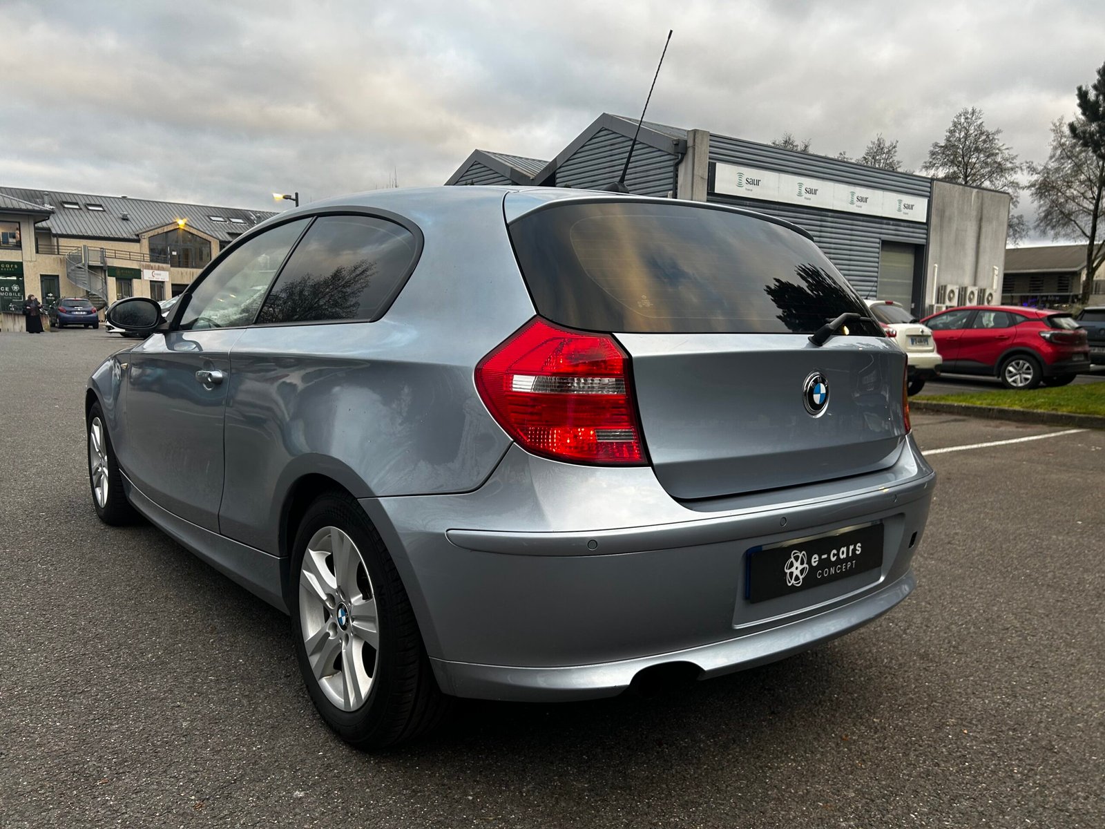 BMW Série 1 (E81) 116i 1.6 i 16V 122 cv