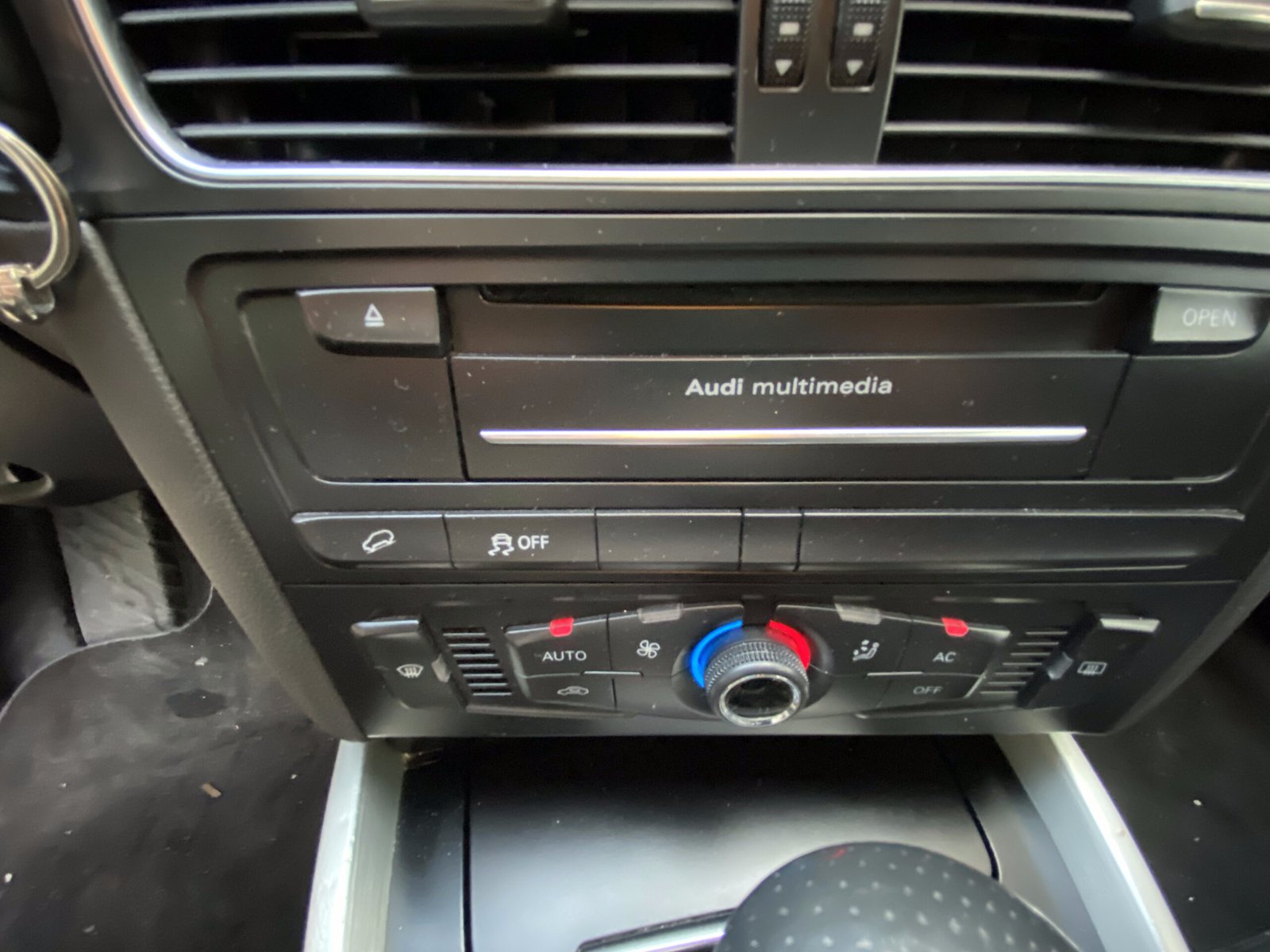 AUDI Q5 3.0 litres TDI V6 Turbo QUATTRO