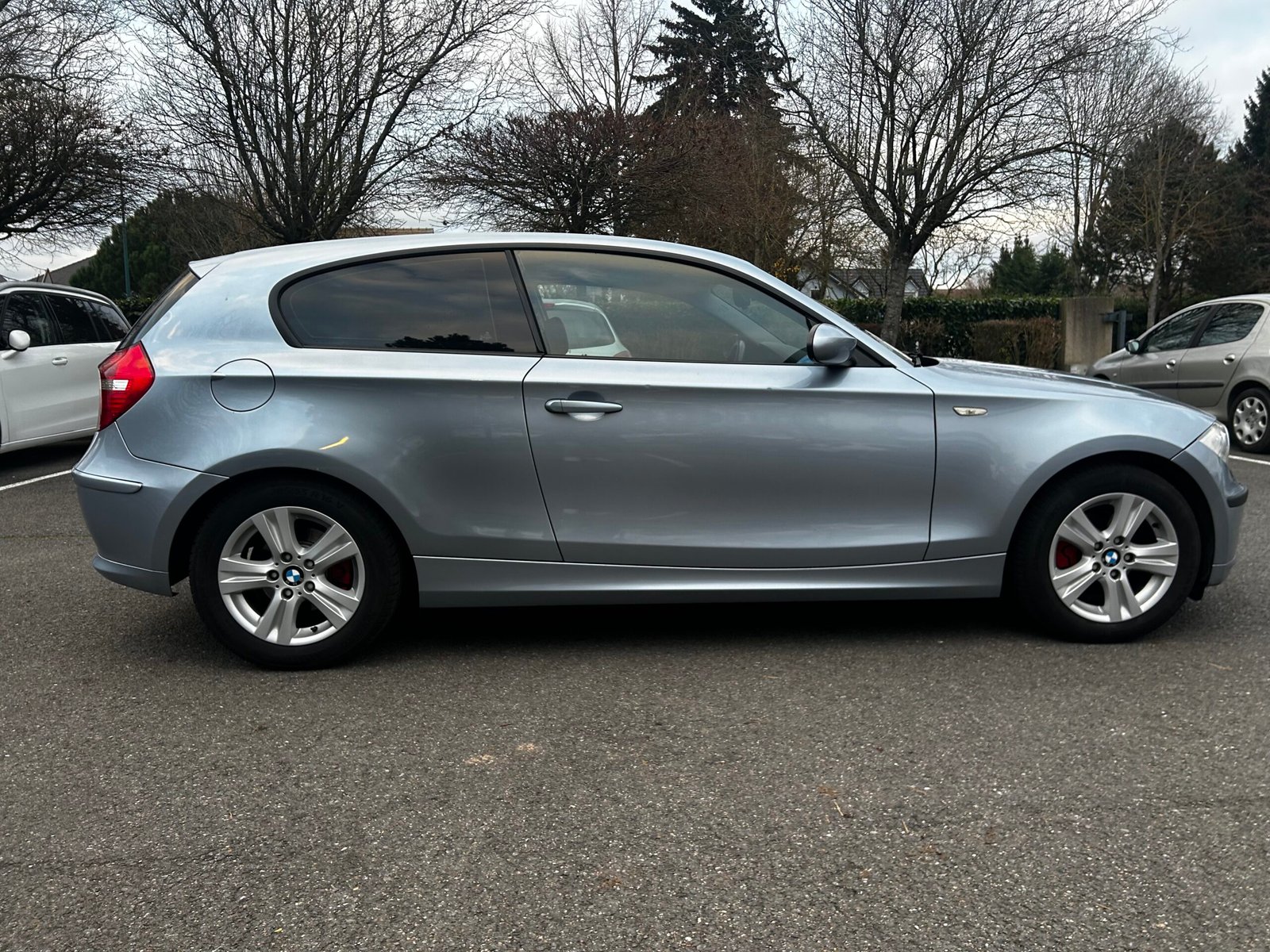 BMW Série 1 (E81) 116i 1.6 i 16V 122 cv