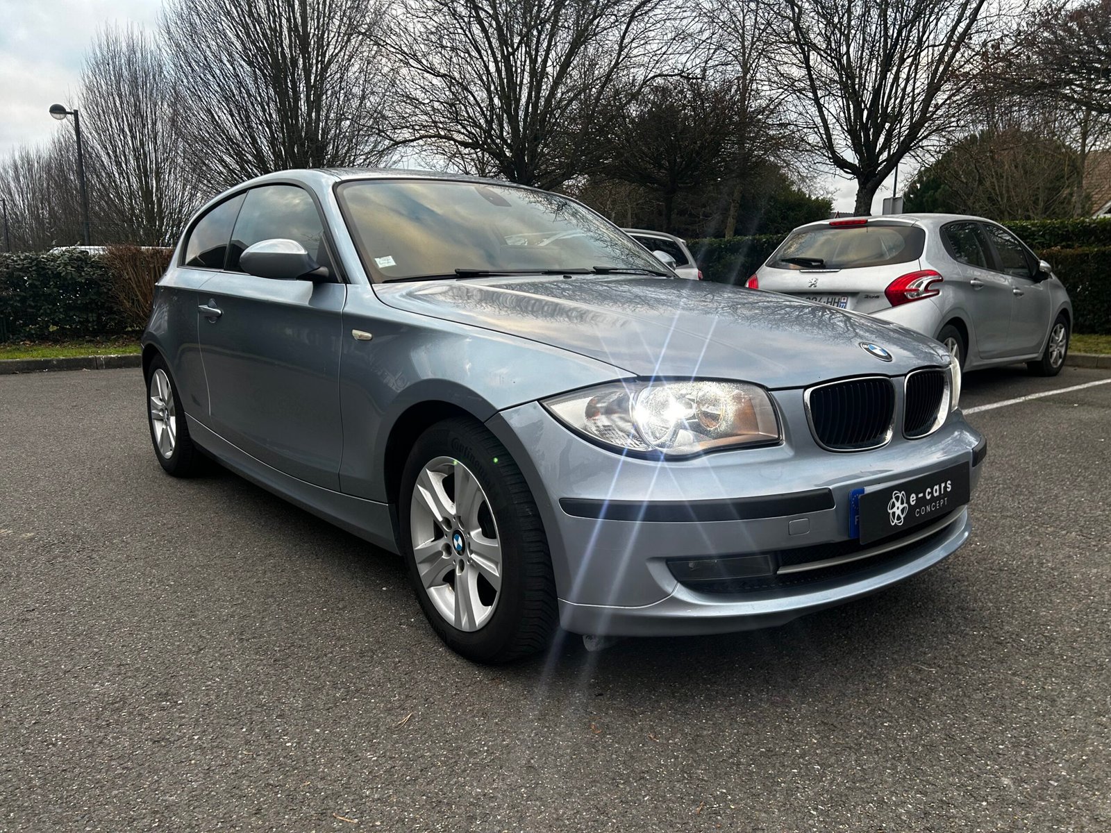 BMW Série 1 (E81) 116i 1.6 i 16V 122 cv