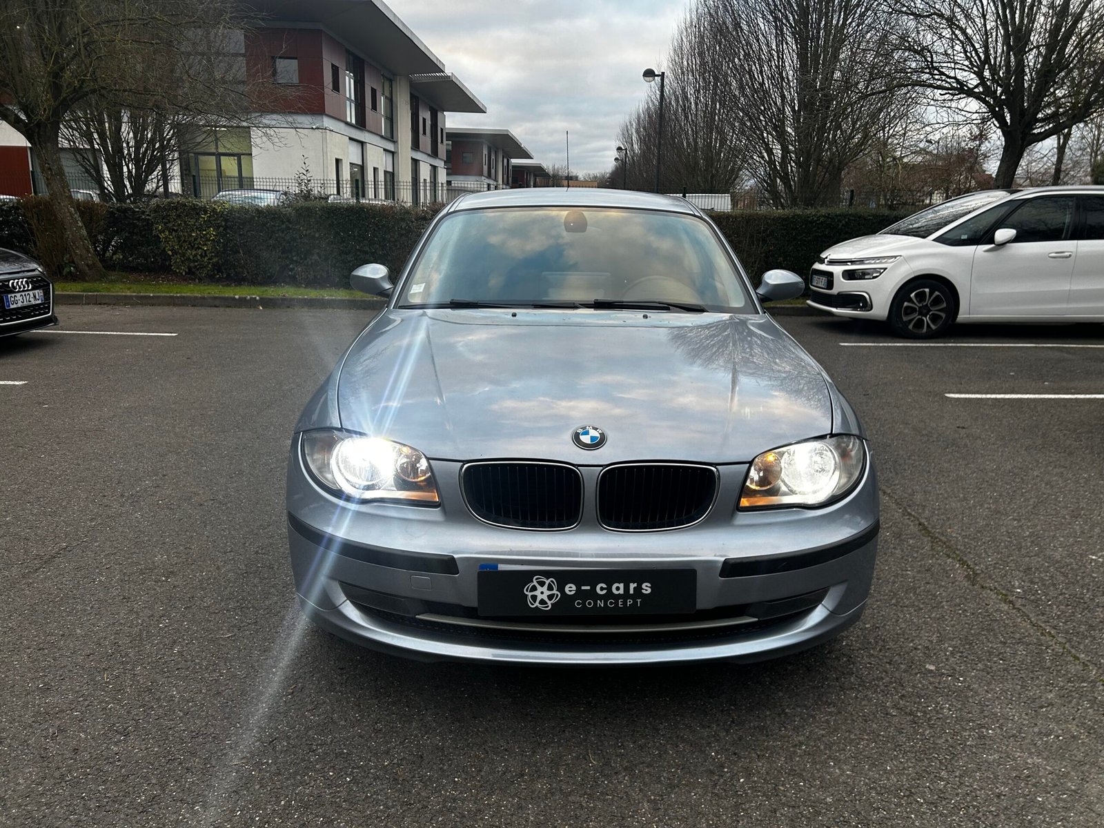 BMW Série 1 (E81) 116i 1.6 i 16V 122 cv