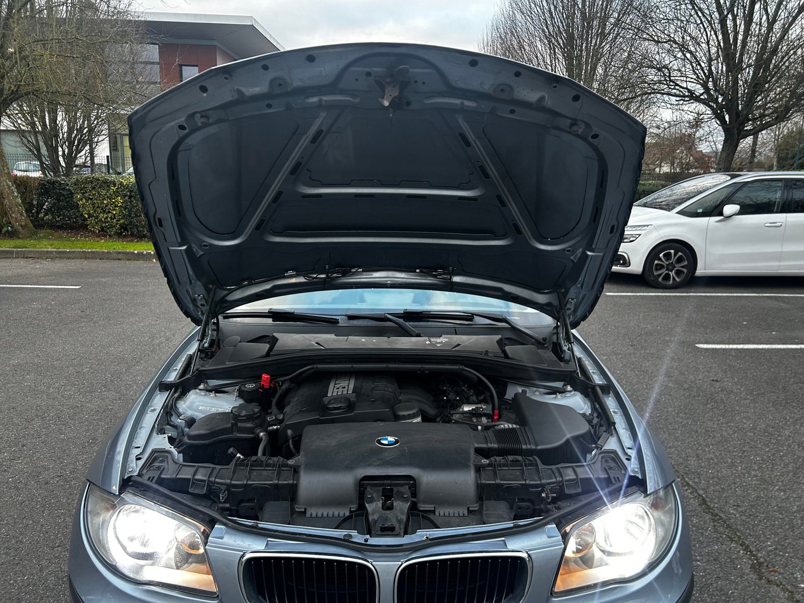 BMW Série 1 (E81) 116i 1.6 i 16V 122 cv