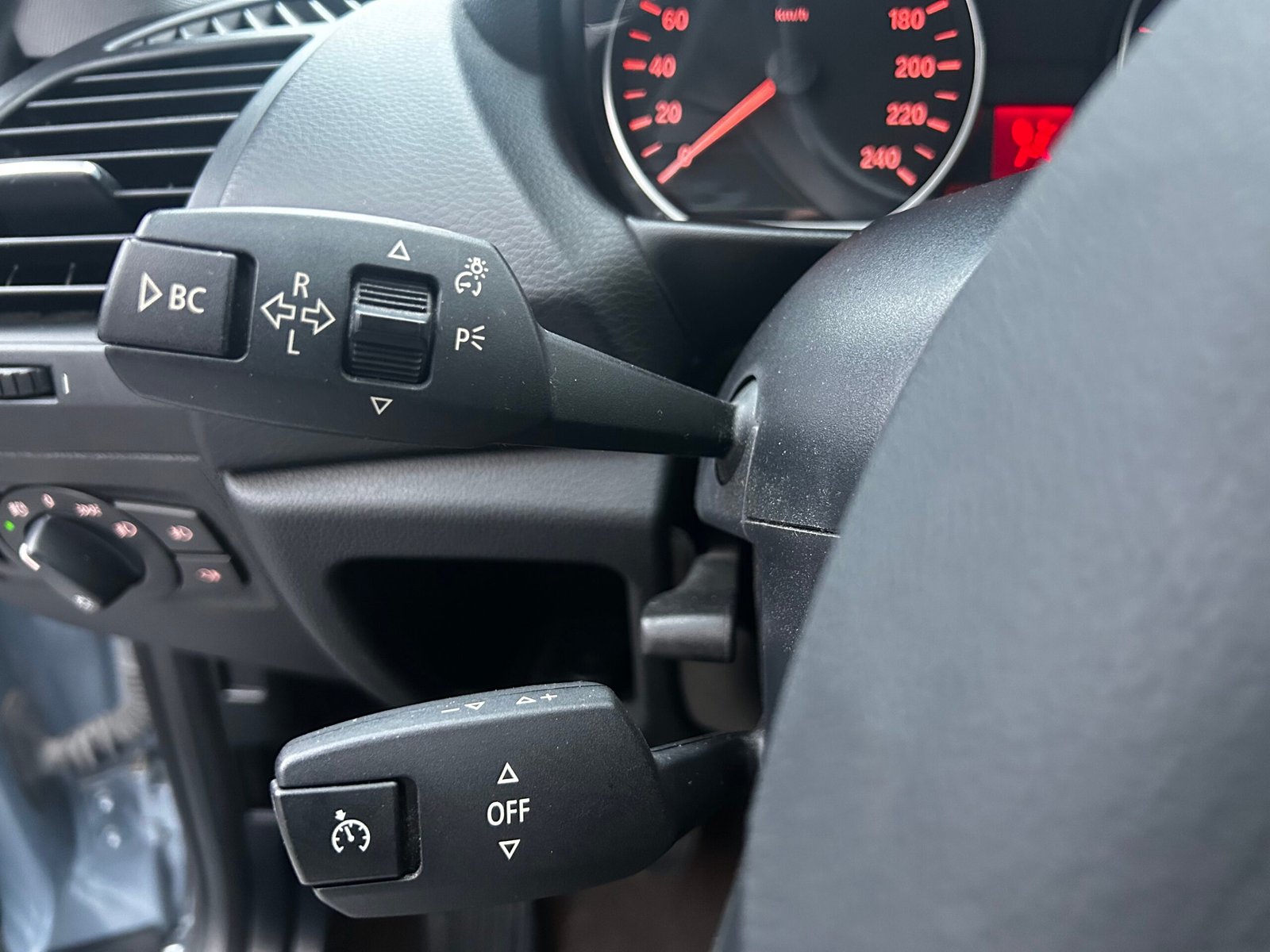 BMW Série 1 (E81) 116i 1.6 i 16V 122 cv