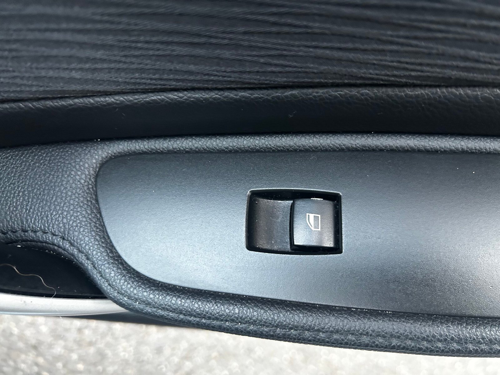 BMW Série 1 (E81) 116i 1.6 i 16V 122 cv