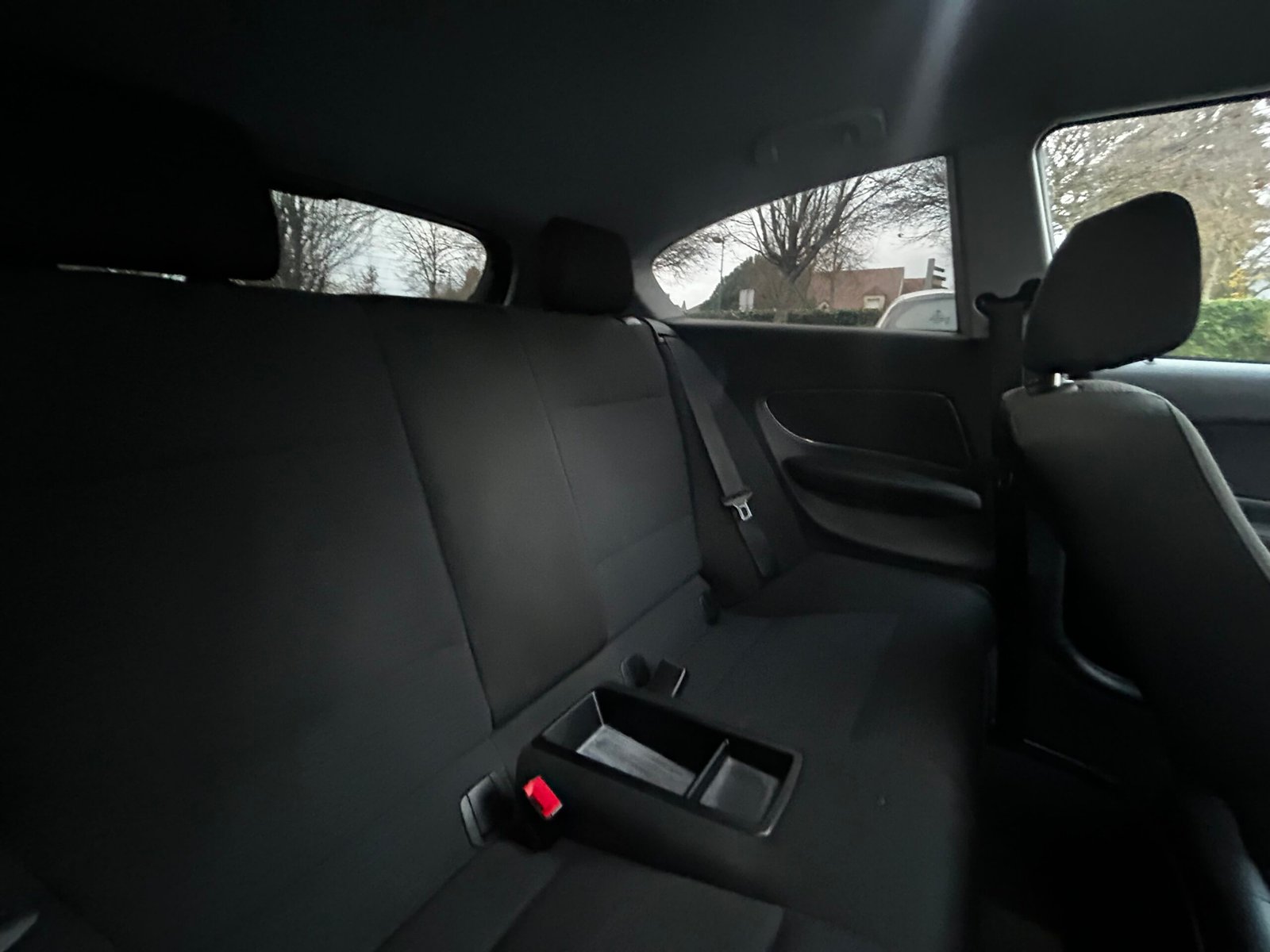 BMW Série 1 (E81) 116i 1.6 i 16V 122 cv