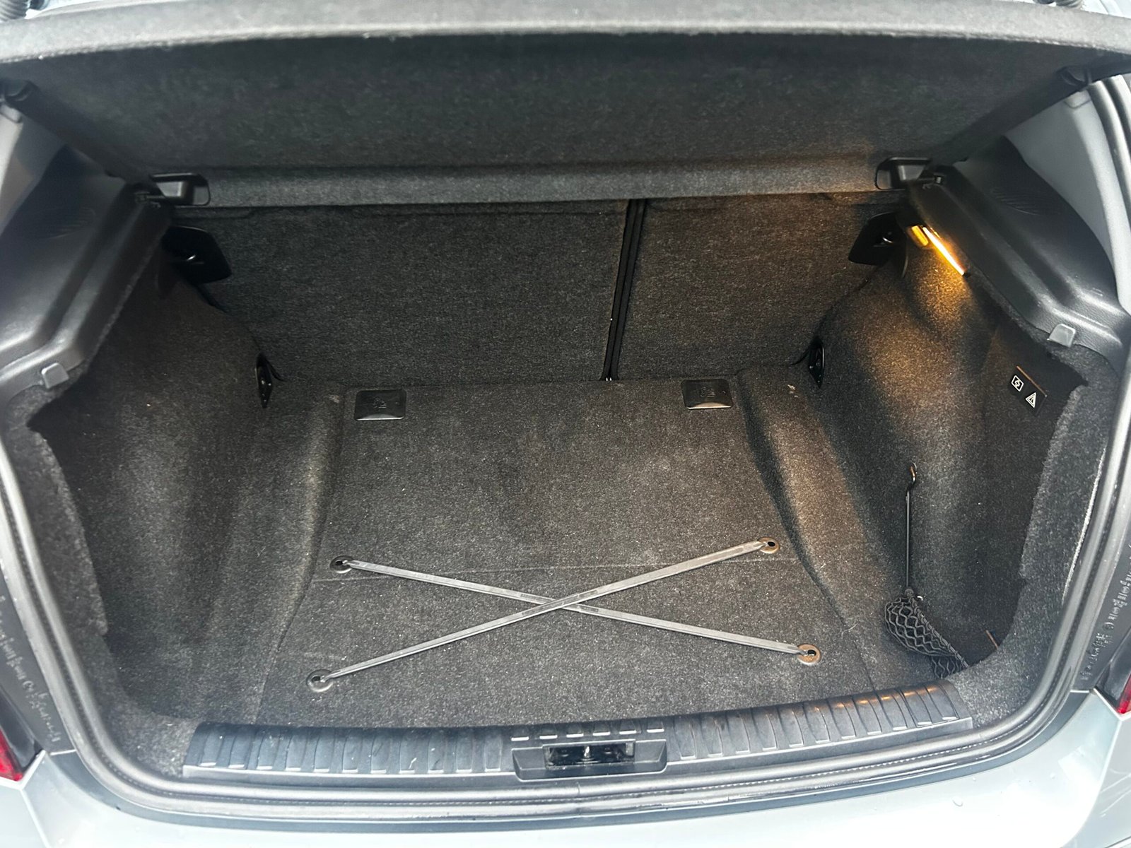 BMW Série 1 (E81) 116i 1.6 i 16V 122 cv