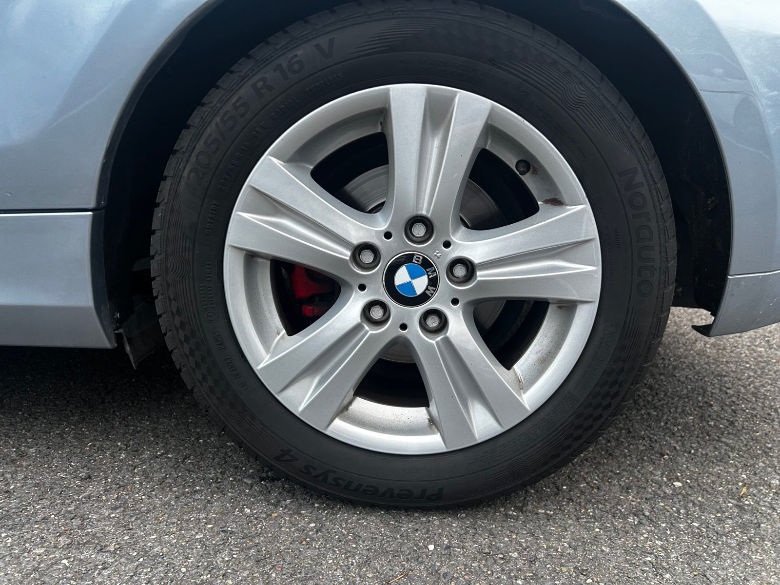 BMW Série 1 (E81) 116i 1.6 i 16V 122 cv