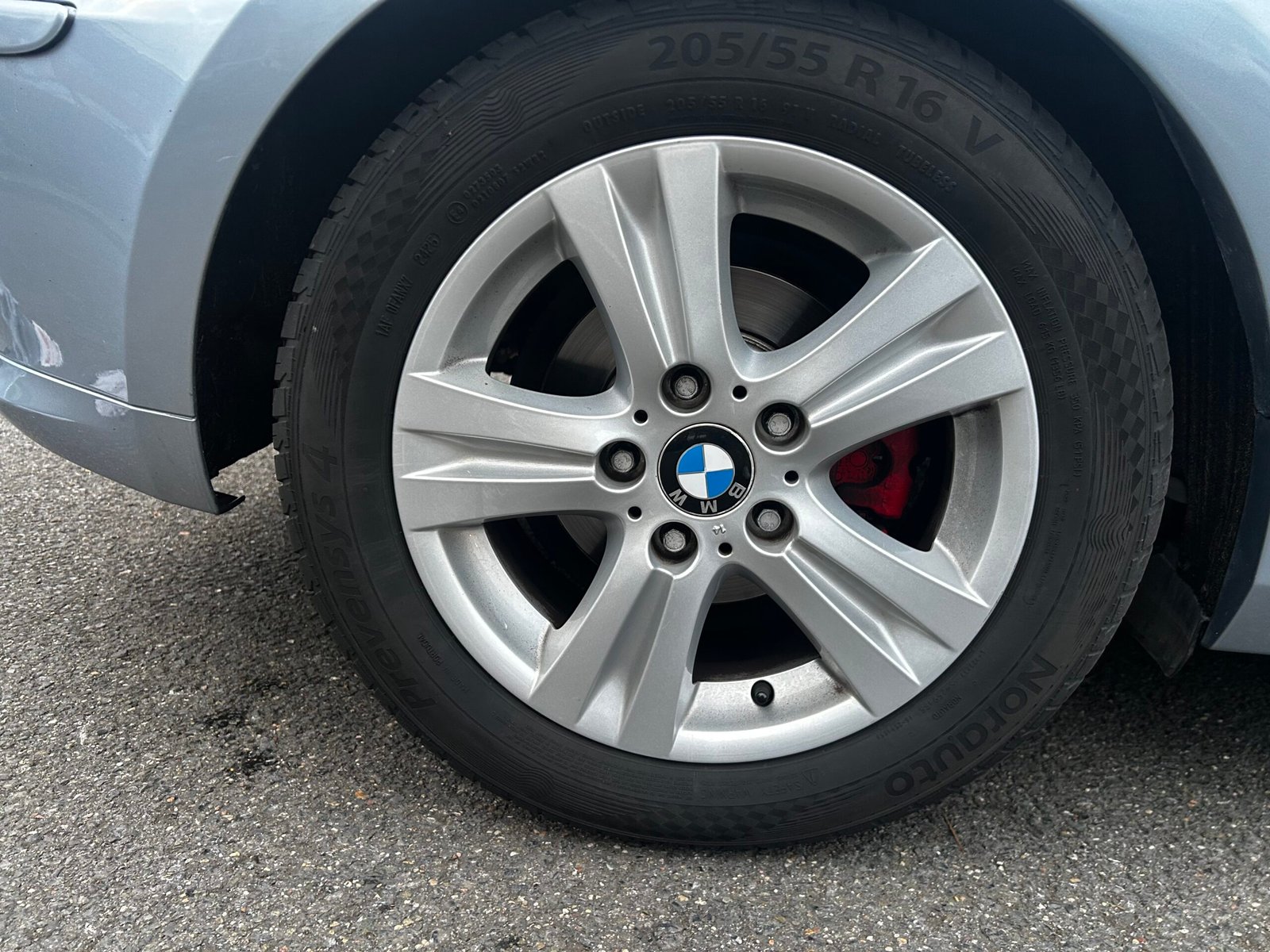 BMW Série 1 (E81) 116i 1.6 i 16V 122 cv