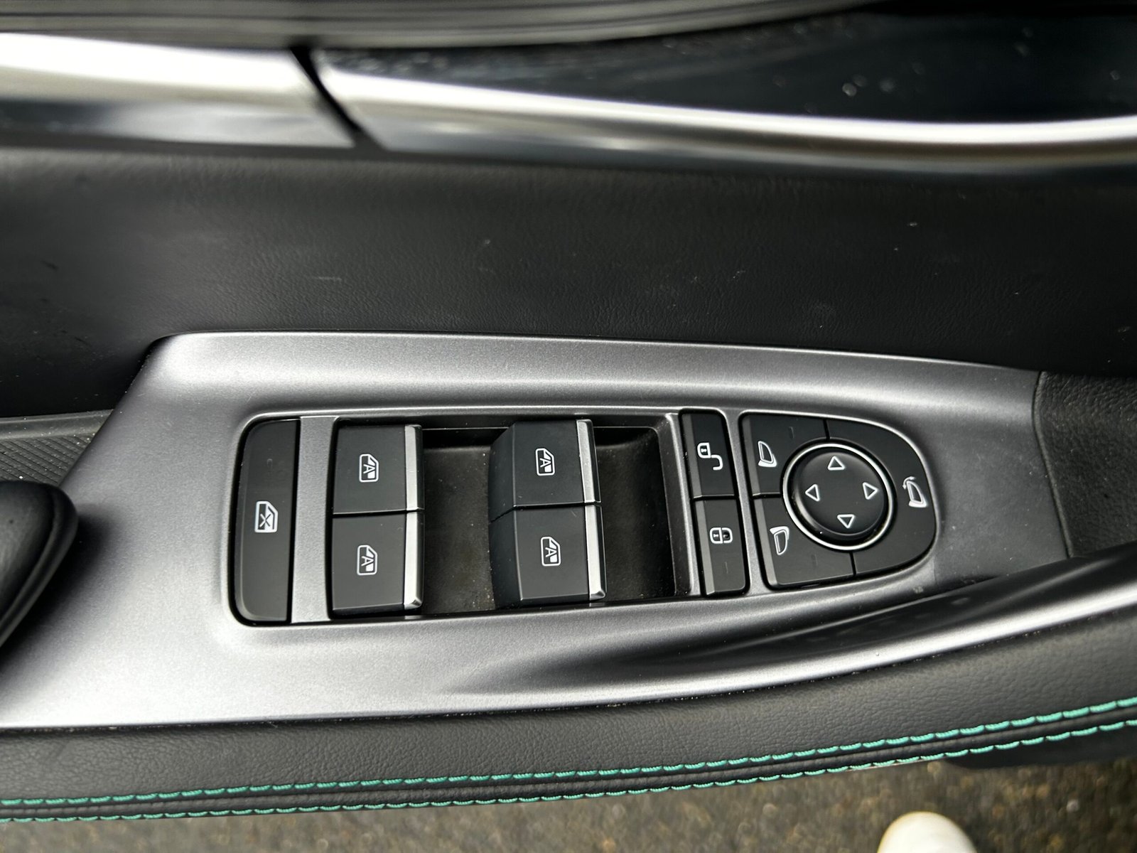 BYD SEAL U 1.5 16V 218 PHEV CVT 98 cv Boîte auto