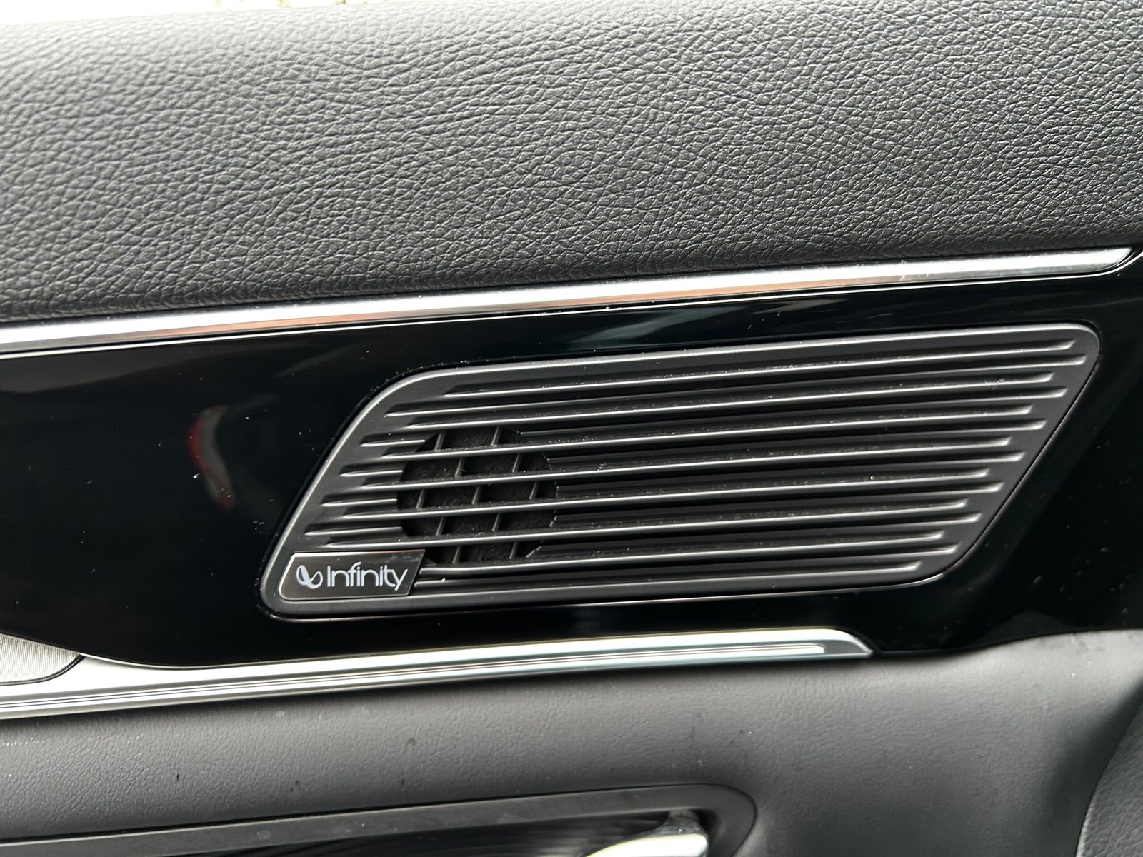 BYD SEAL U 1.5 16V 218 PHEV CVT 98 cv Boîte auto