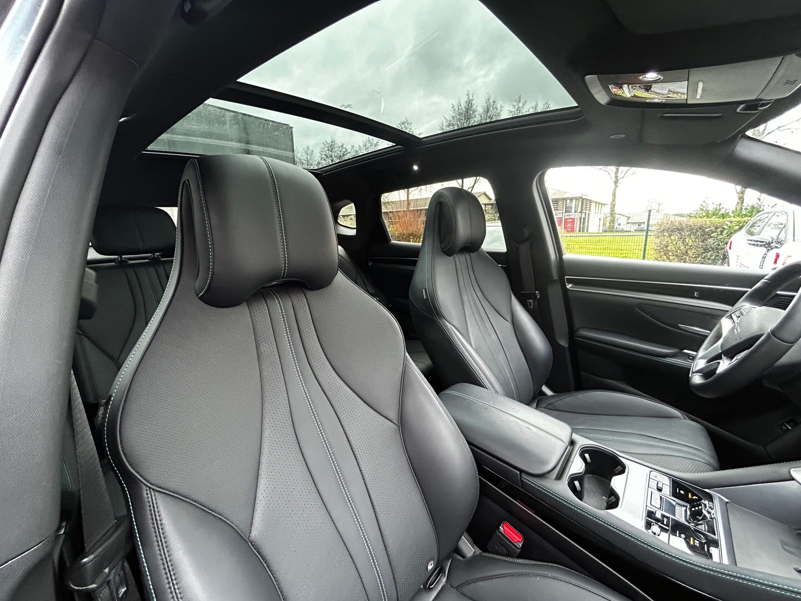 BYD SEAL U 1.5 16V 218 PHEV CVT 98 cv Boîte auto