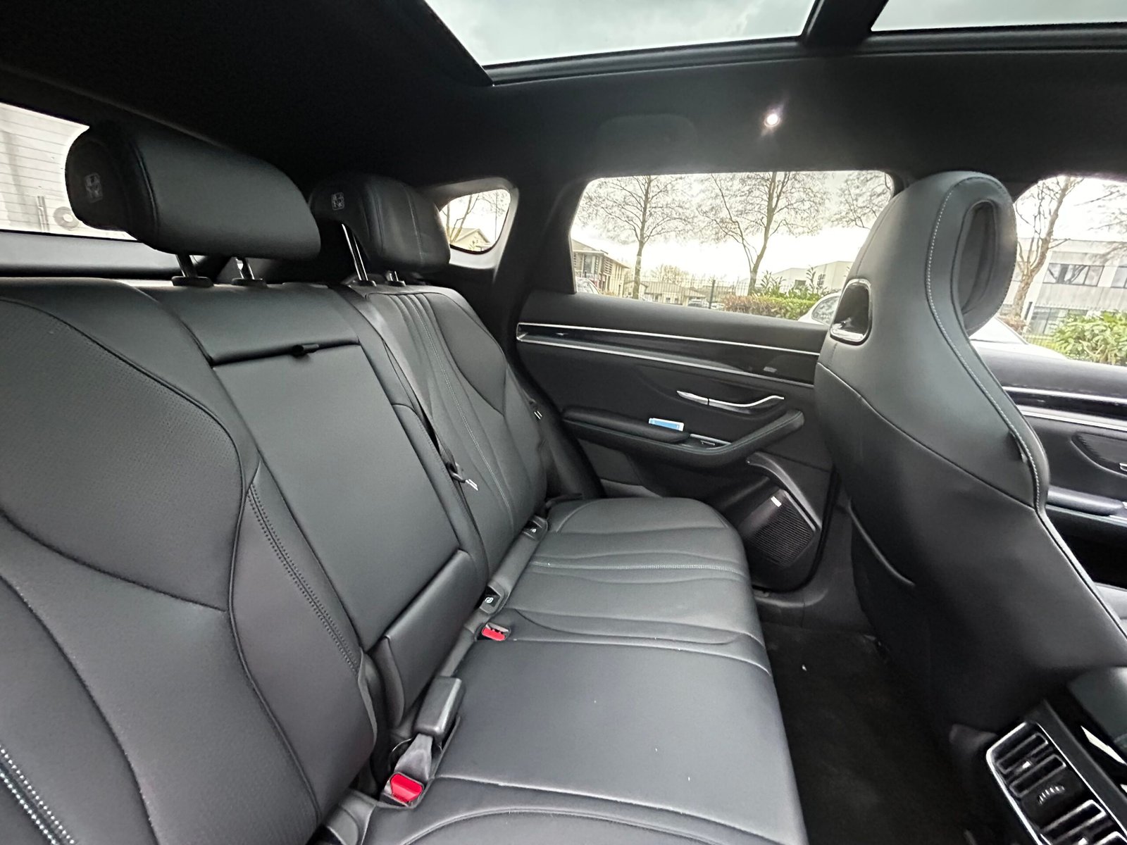 BYD SEAL U 1.5 16V 218 PHEV CVT 98 cv Boîte auto