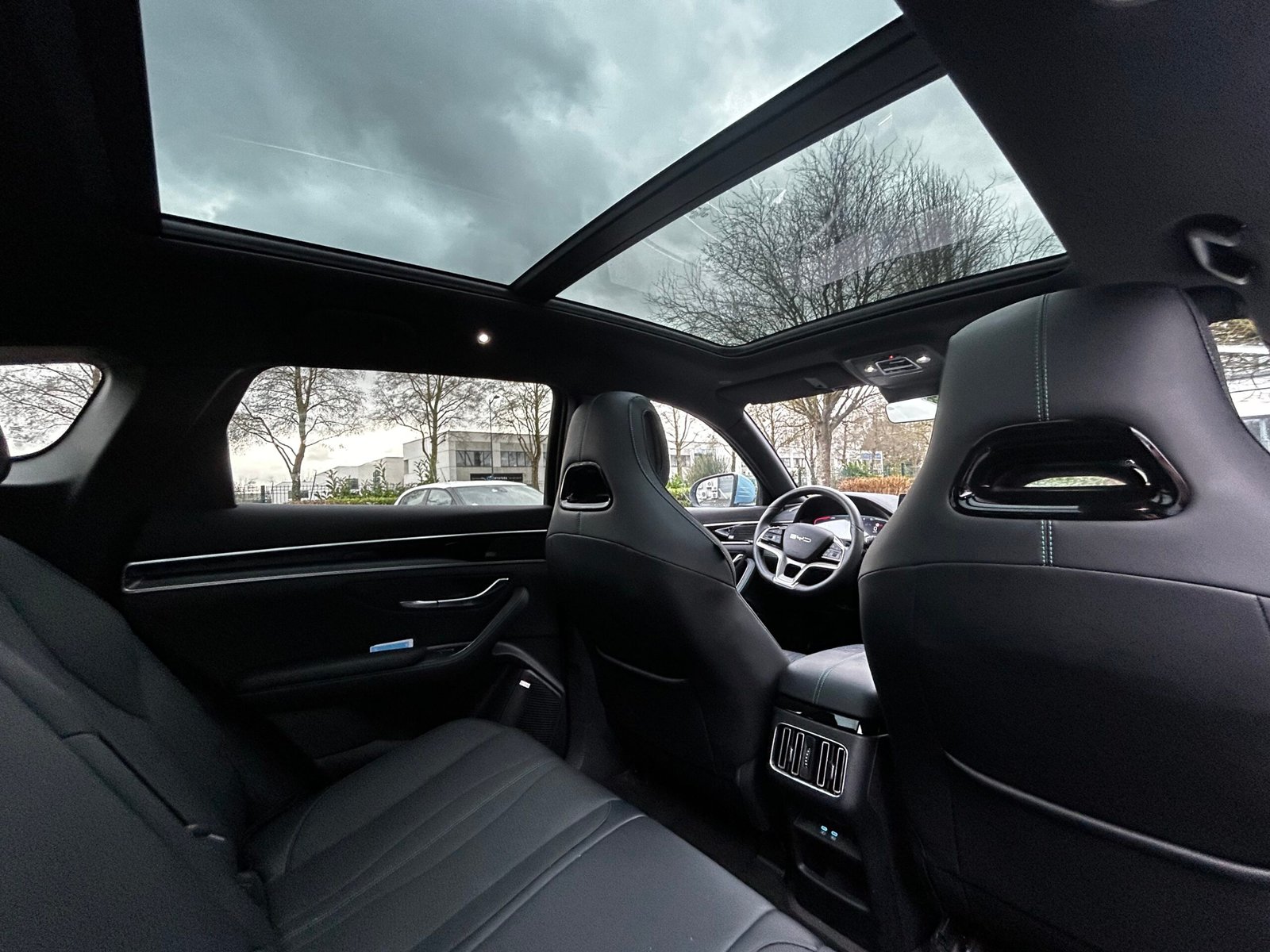 BYD SEAL U 1.5 16V 218 PHEV CVT 98 cv Boîte auto