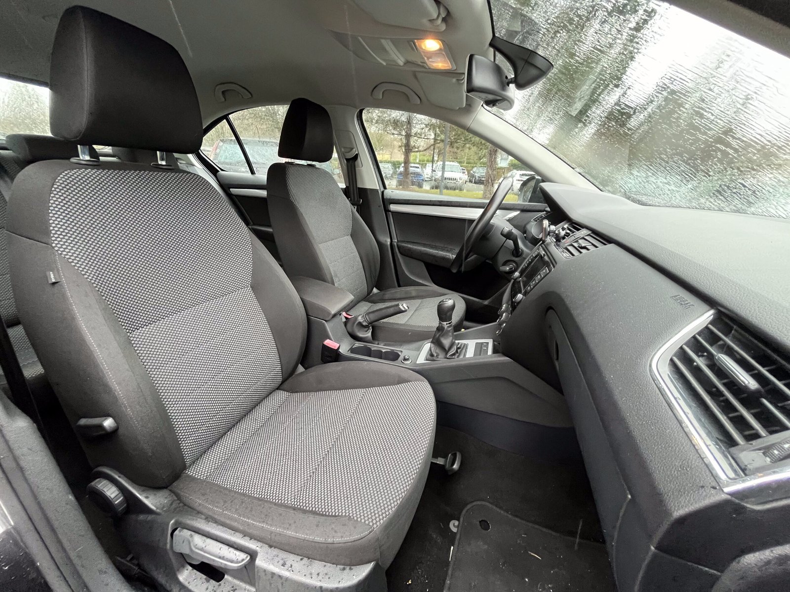 SKODA Octavia 1.6 TDI 16V 105 cv Business Plus