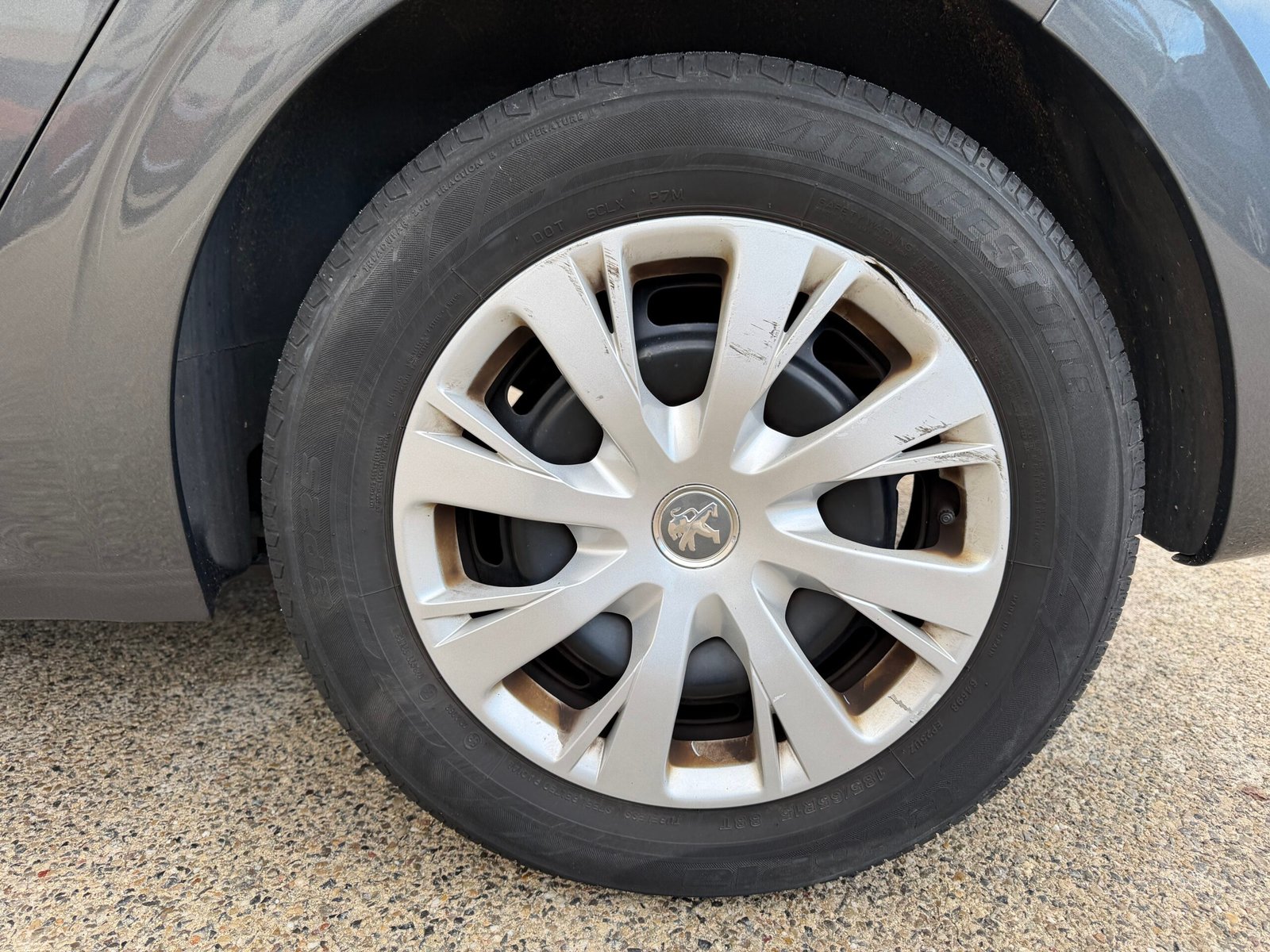 Peugeot 208 1L6 HDI 100ch Diesel